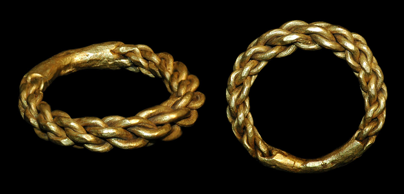 Viking - Gold Twist Ring
