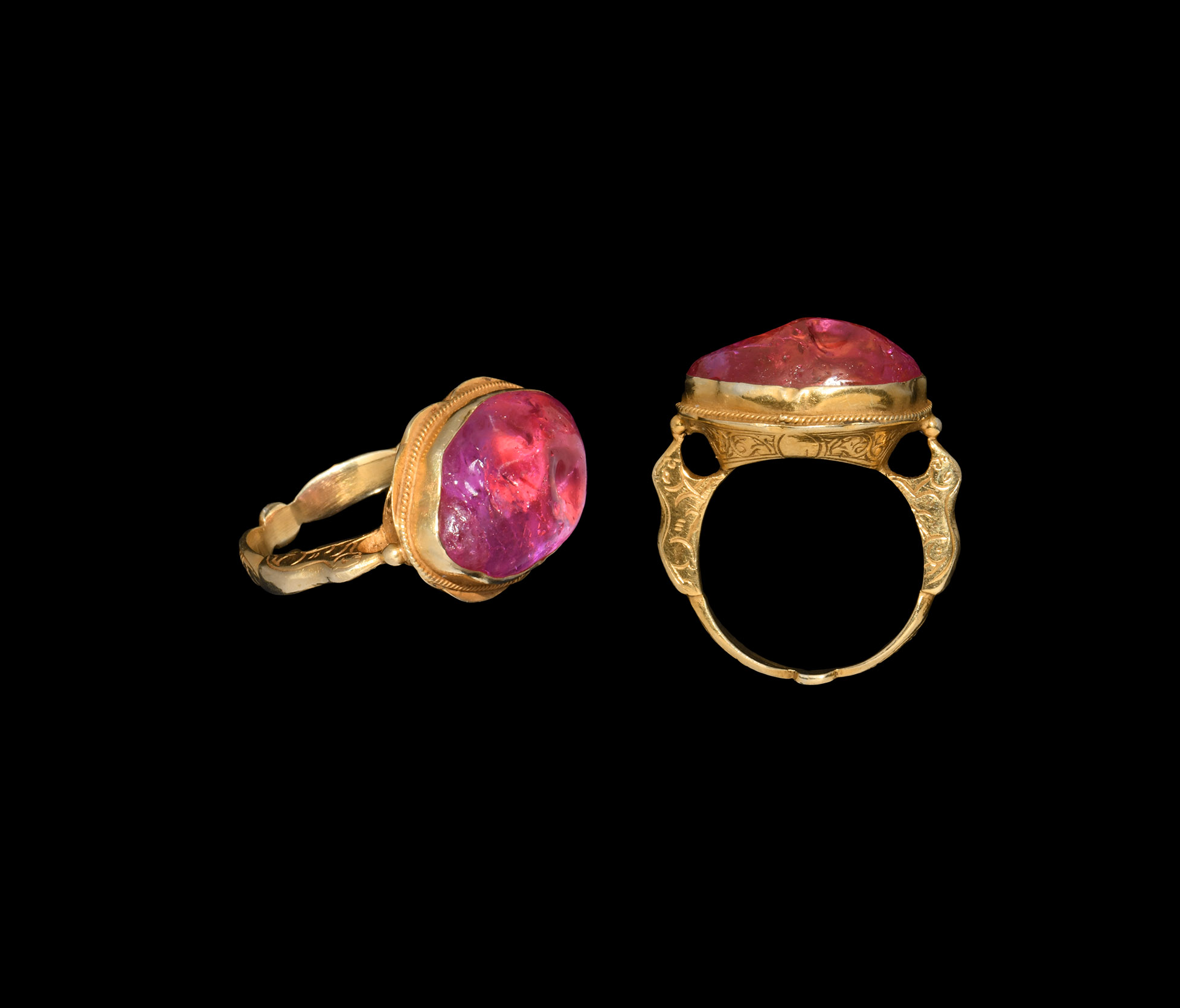 Mughal Polished Ruby in Gold Ring