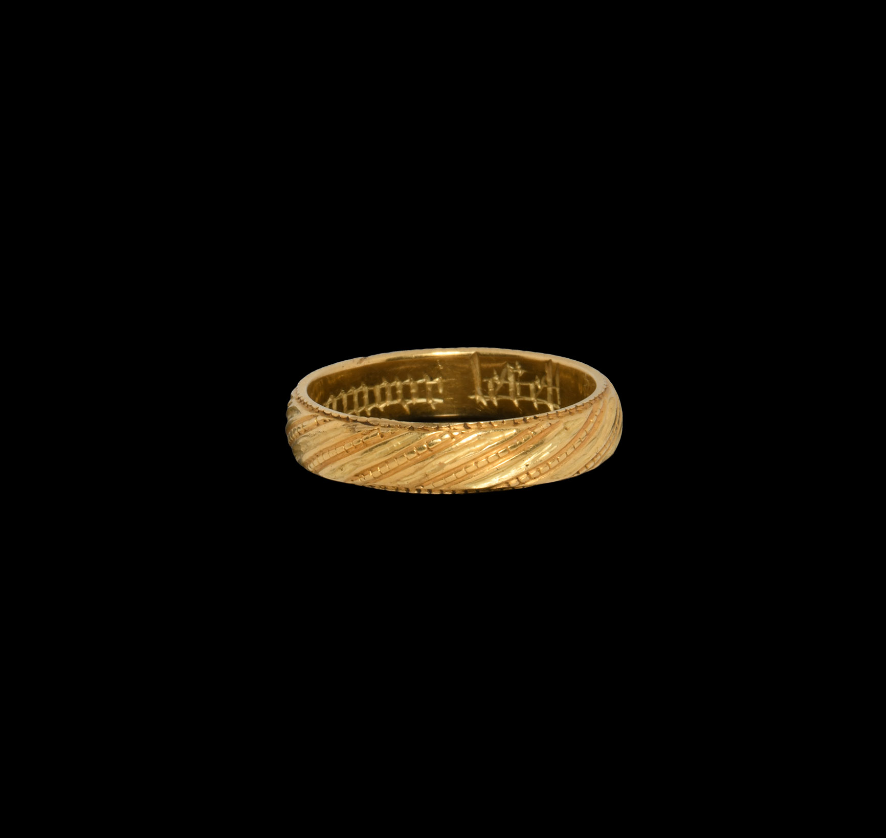 Medieval Gold 'The Gift of Loyal Love' Posy Ring