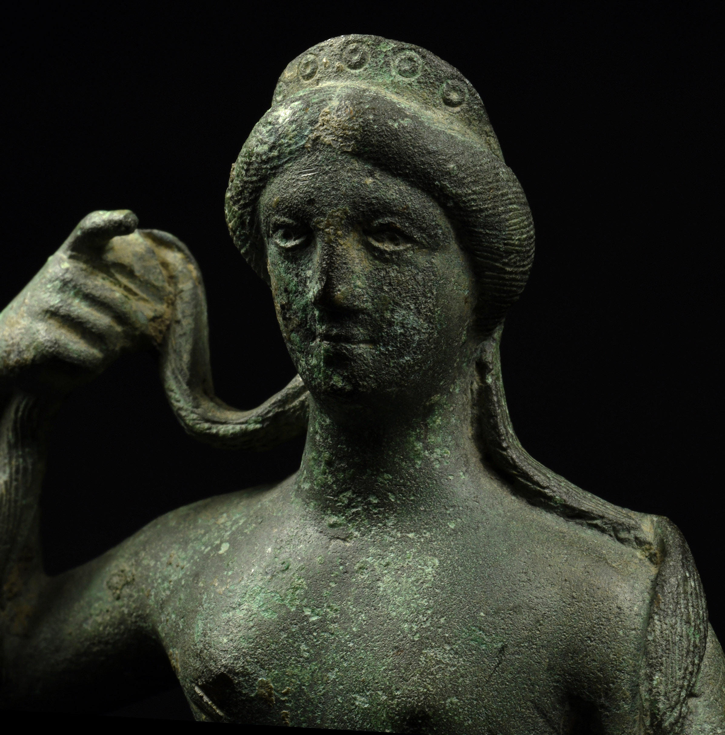 Large Roman Statuette of Goddess Venus