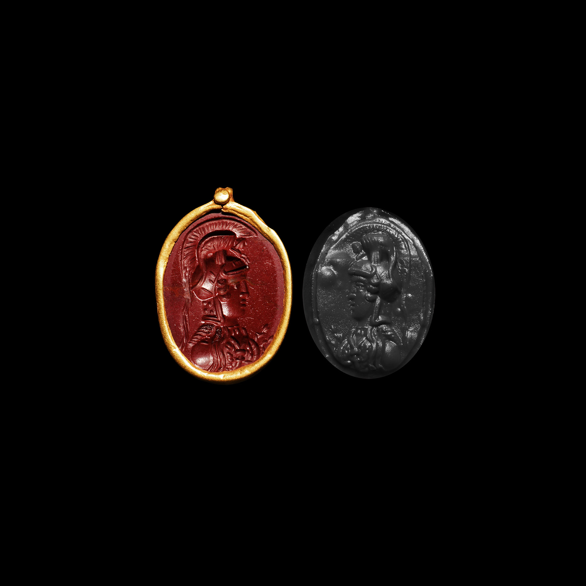 Roman Gold Pendant with Bust of Athena Parthenos Gemstone