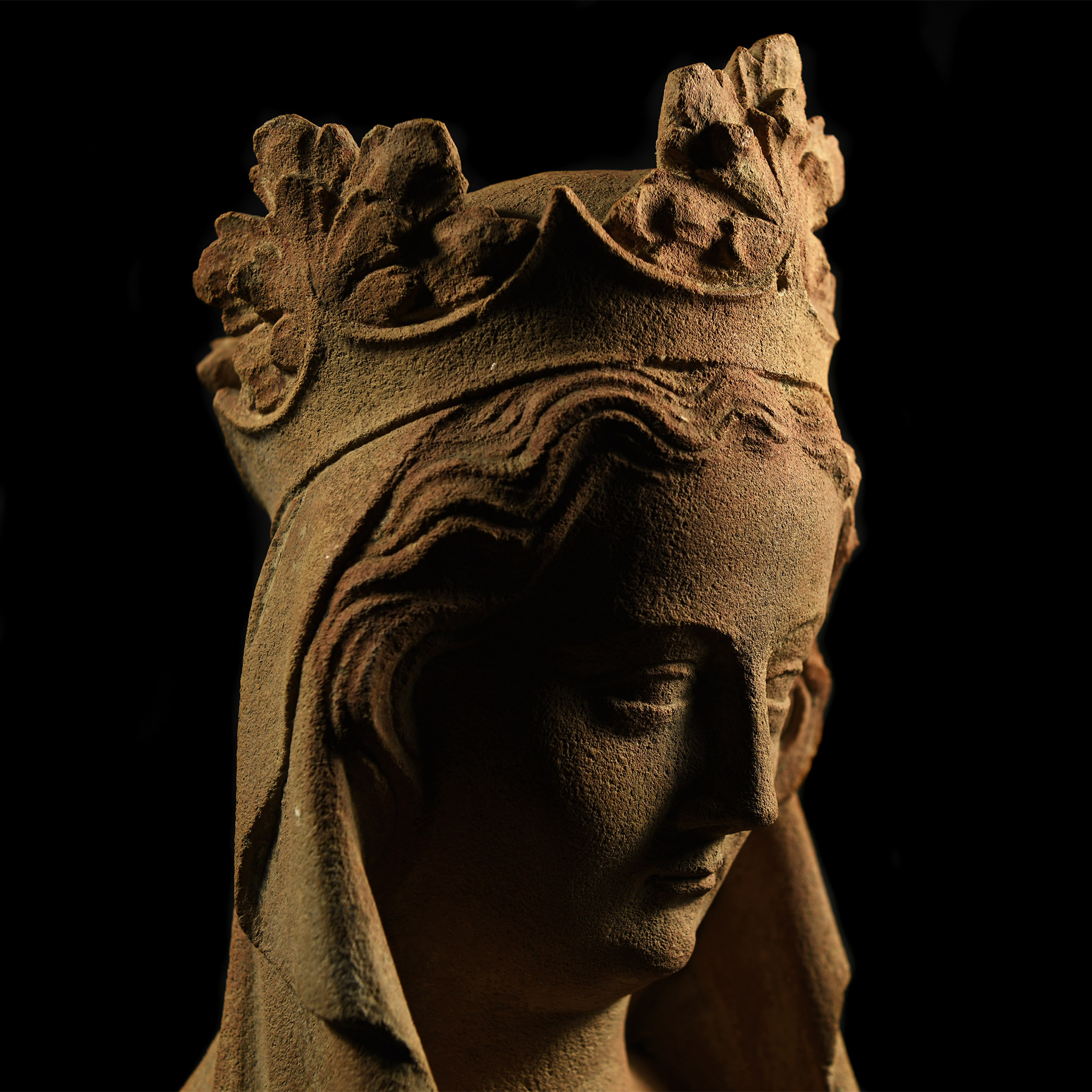 Large Medieval Fine Sandstone Virgin and Child Statue