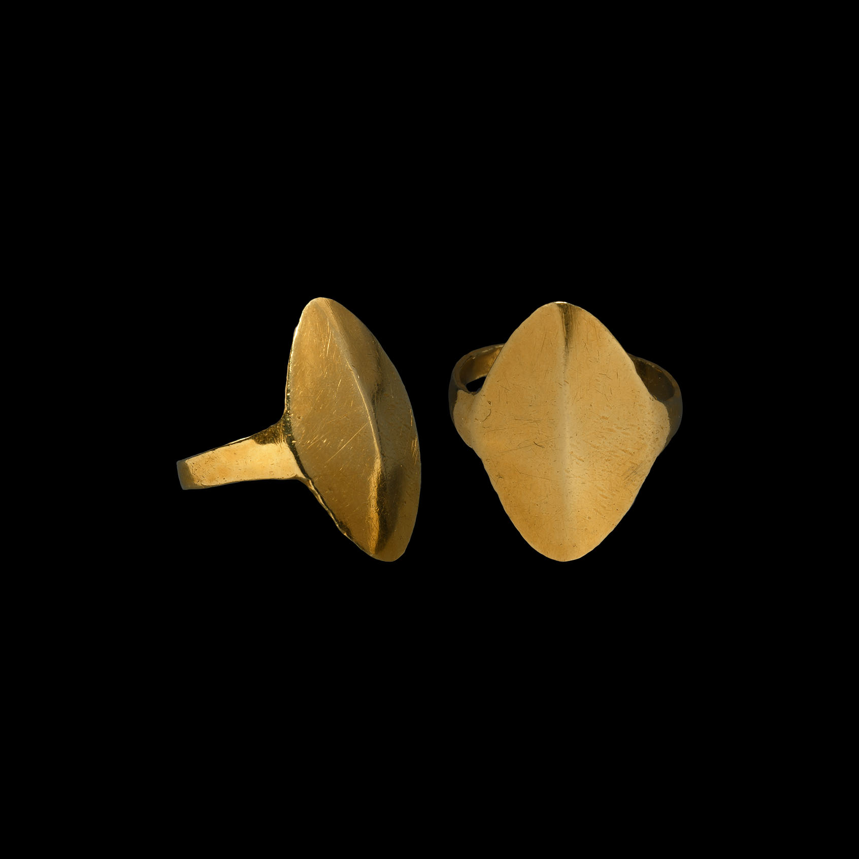 Mycenaean Gold Ring