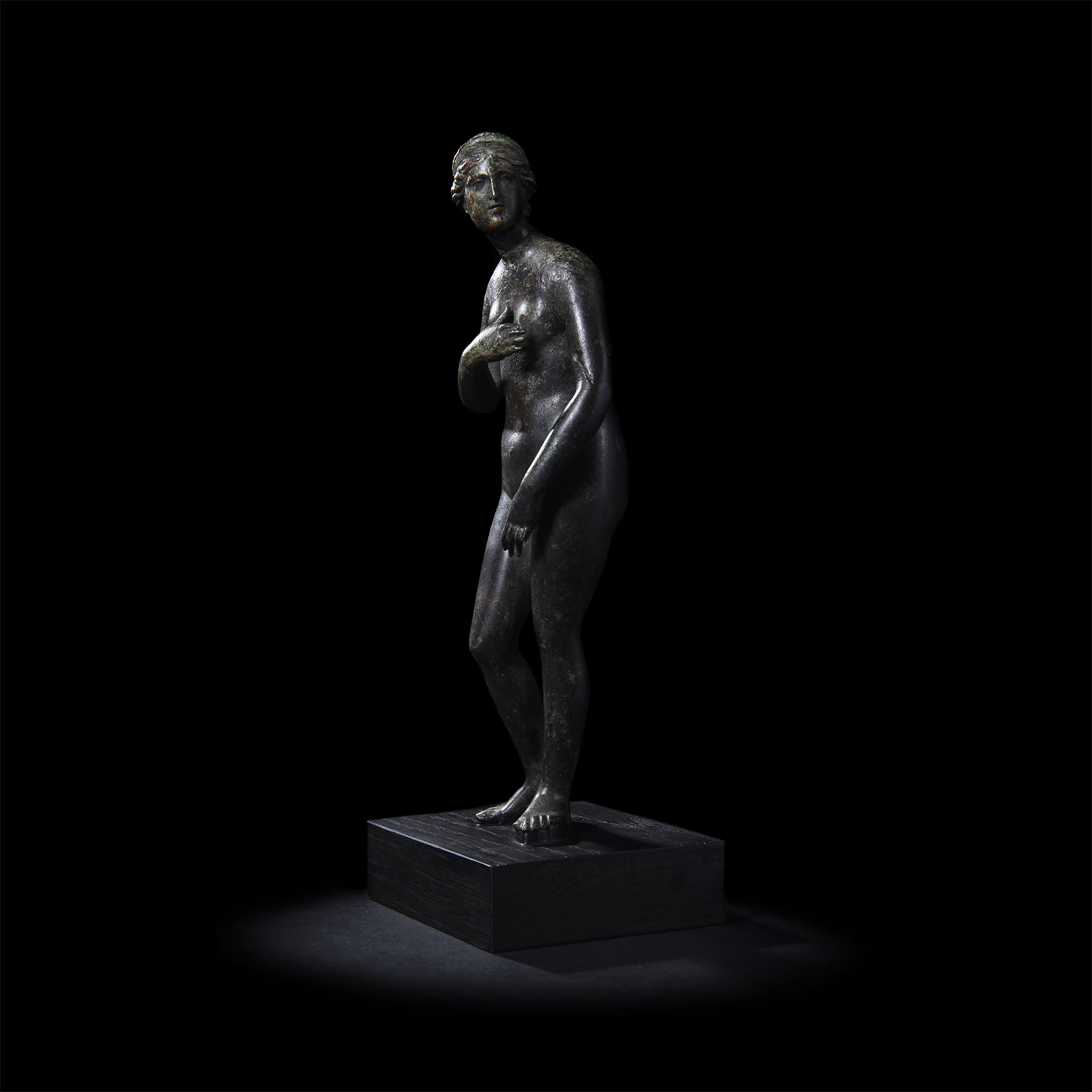 Large Roman Statuette of Goddess Venus