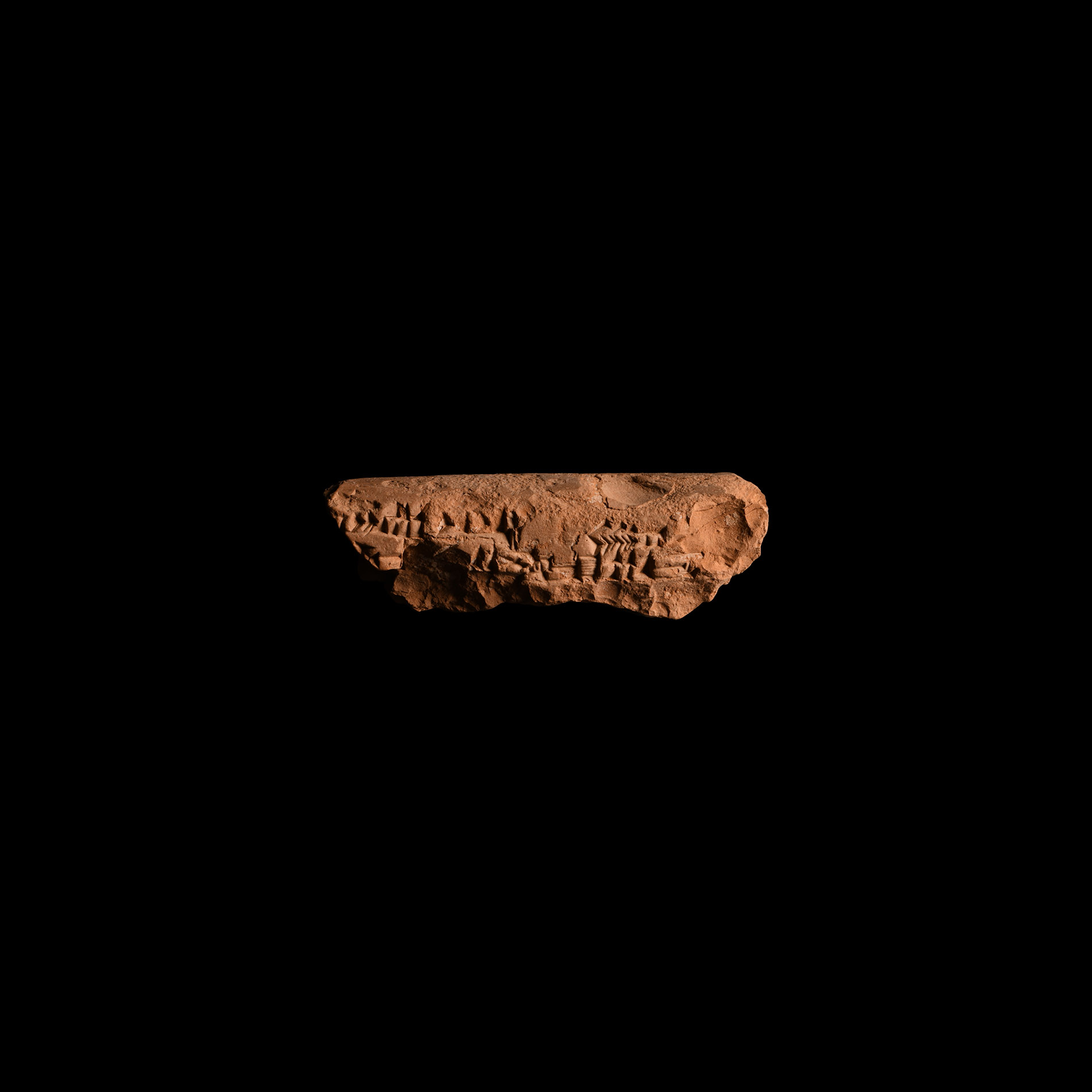 Ur III Cuneiform Tablet Fragment, an Inventory of Linen and Metal Artifacts