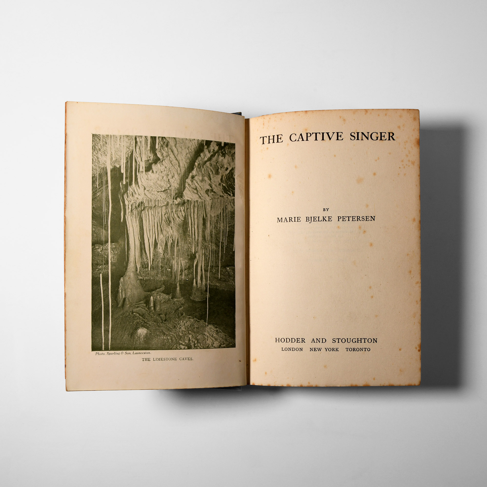 Natural History Books - Peterson - The Captive Singer