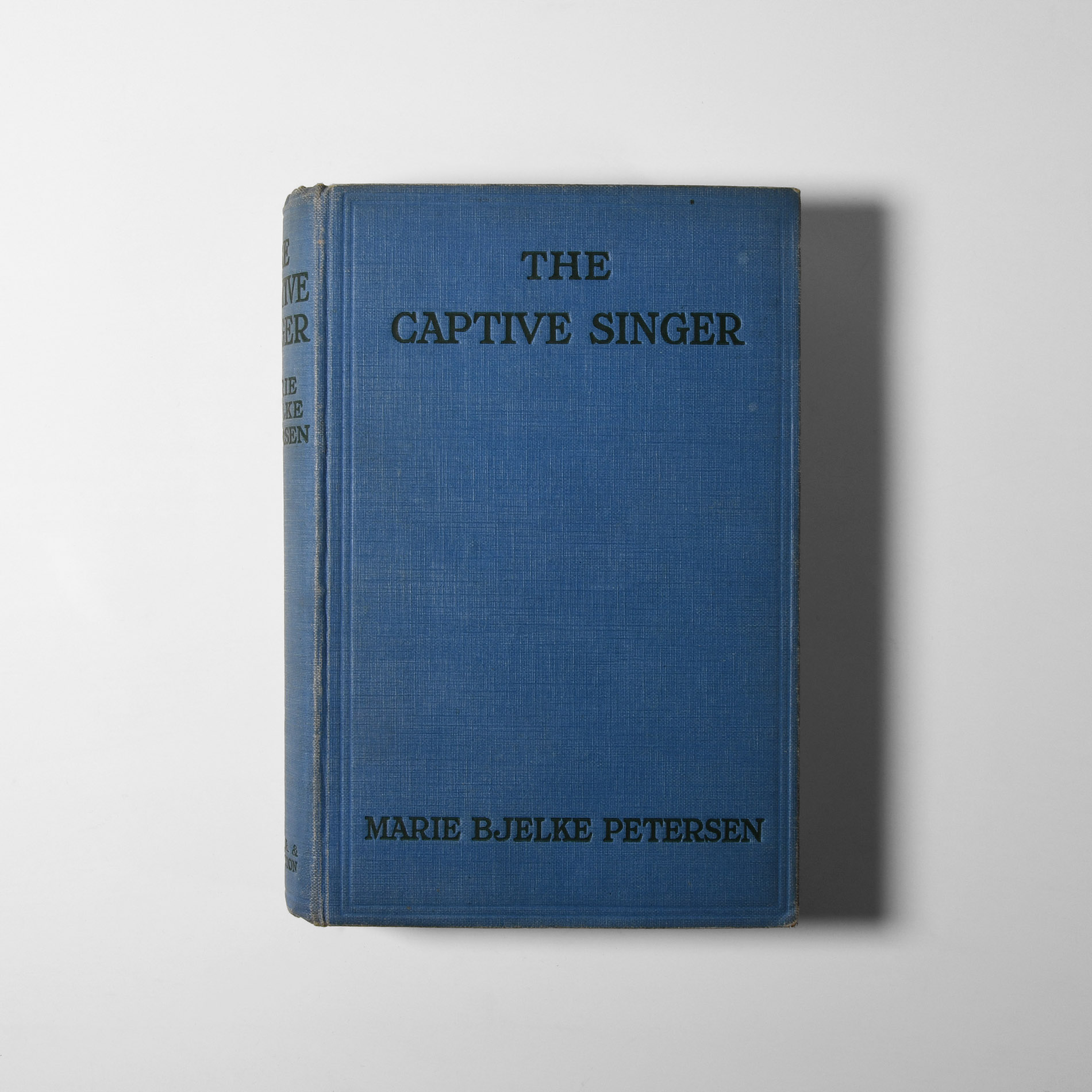 Natural History Books - Peterson - The Captive Singer