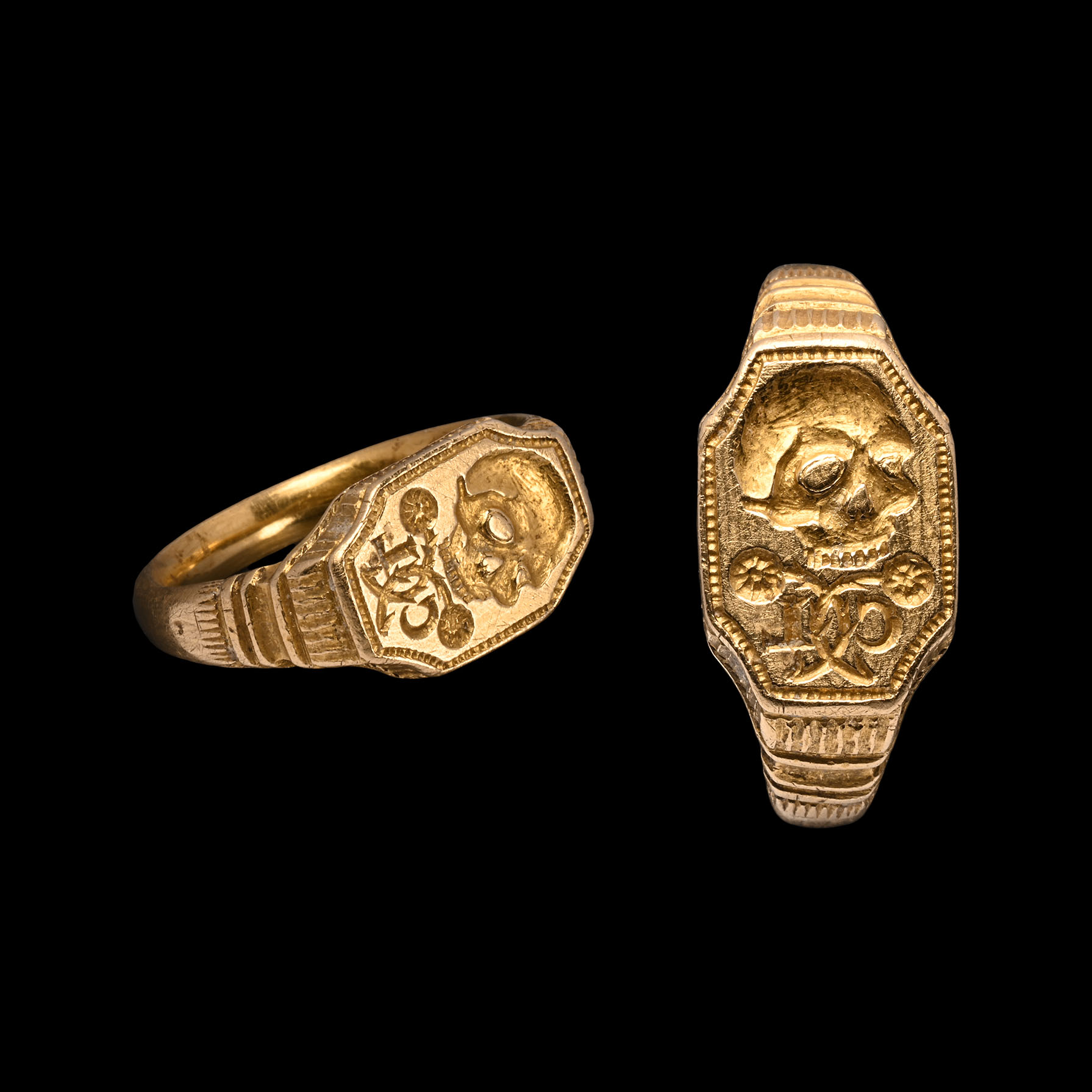 Stuart Period Gold Renaissance Memento Mori Signet Ring with C.L. and Skull