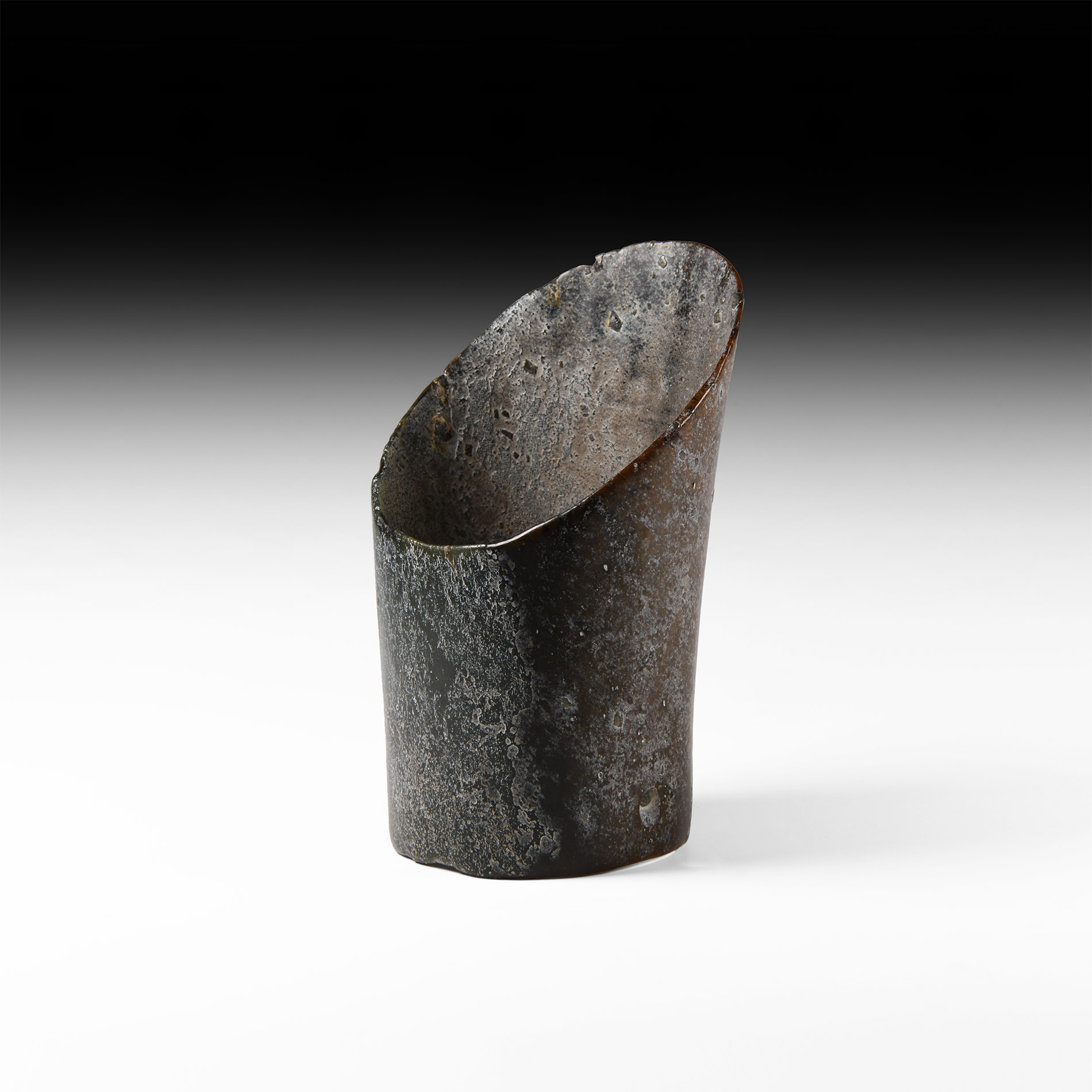Chinese Hongshan Hoof-Shaped Black Jade Hair Ornament