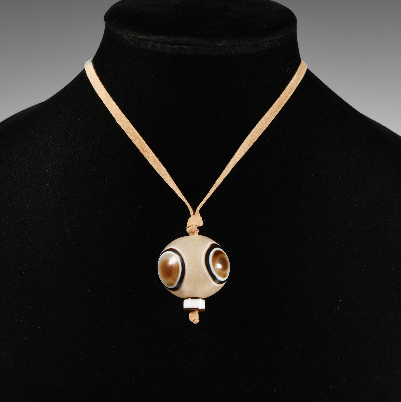Chinese Giant Banded Agate Bead Necklace