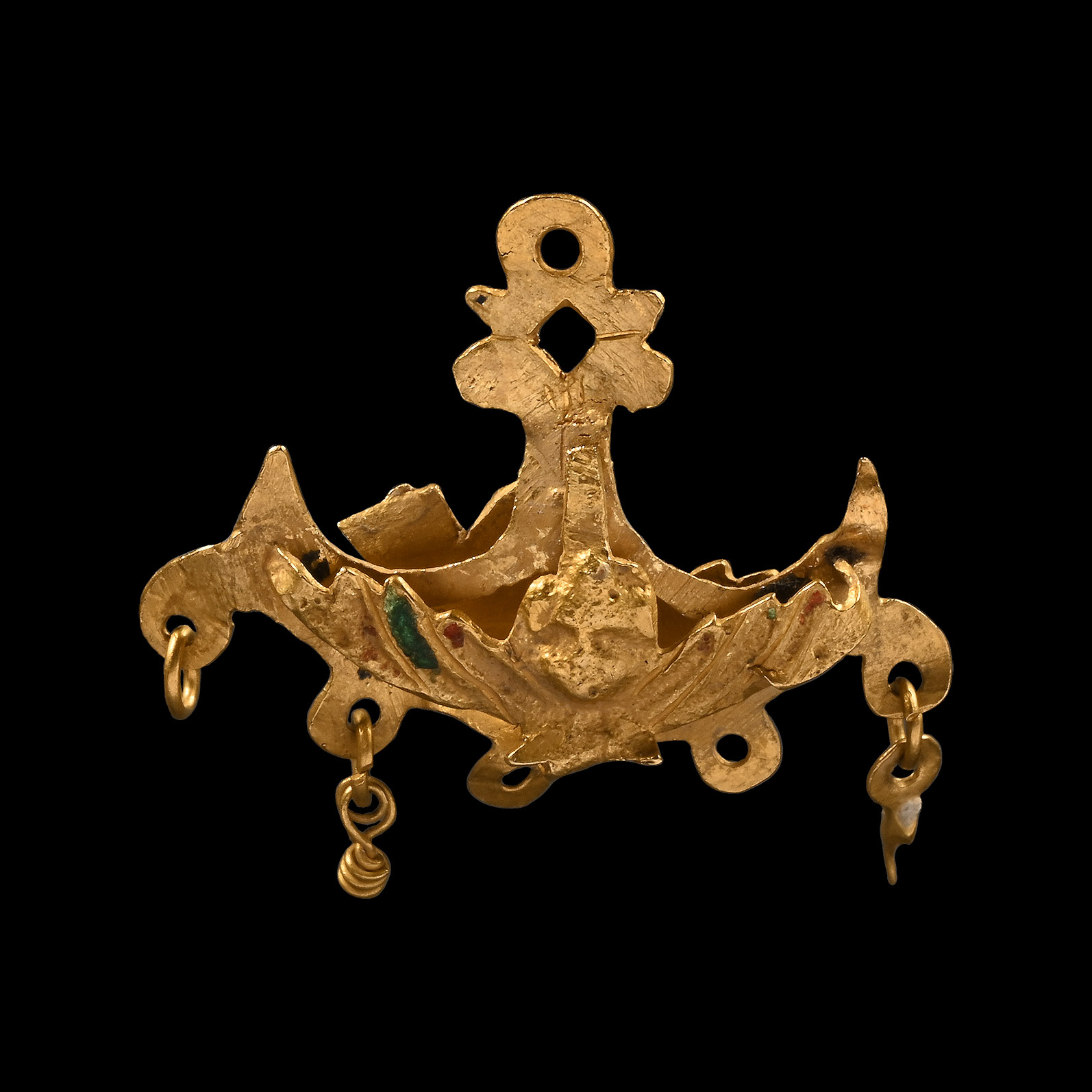 Elizabethan Boat-Shaped Pendant with Putti