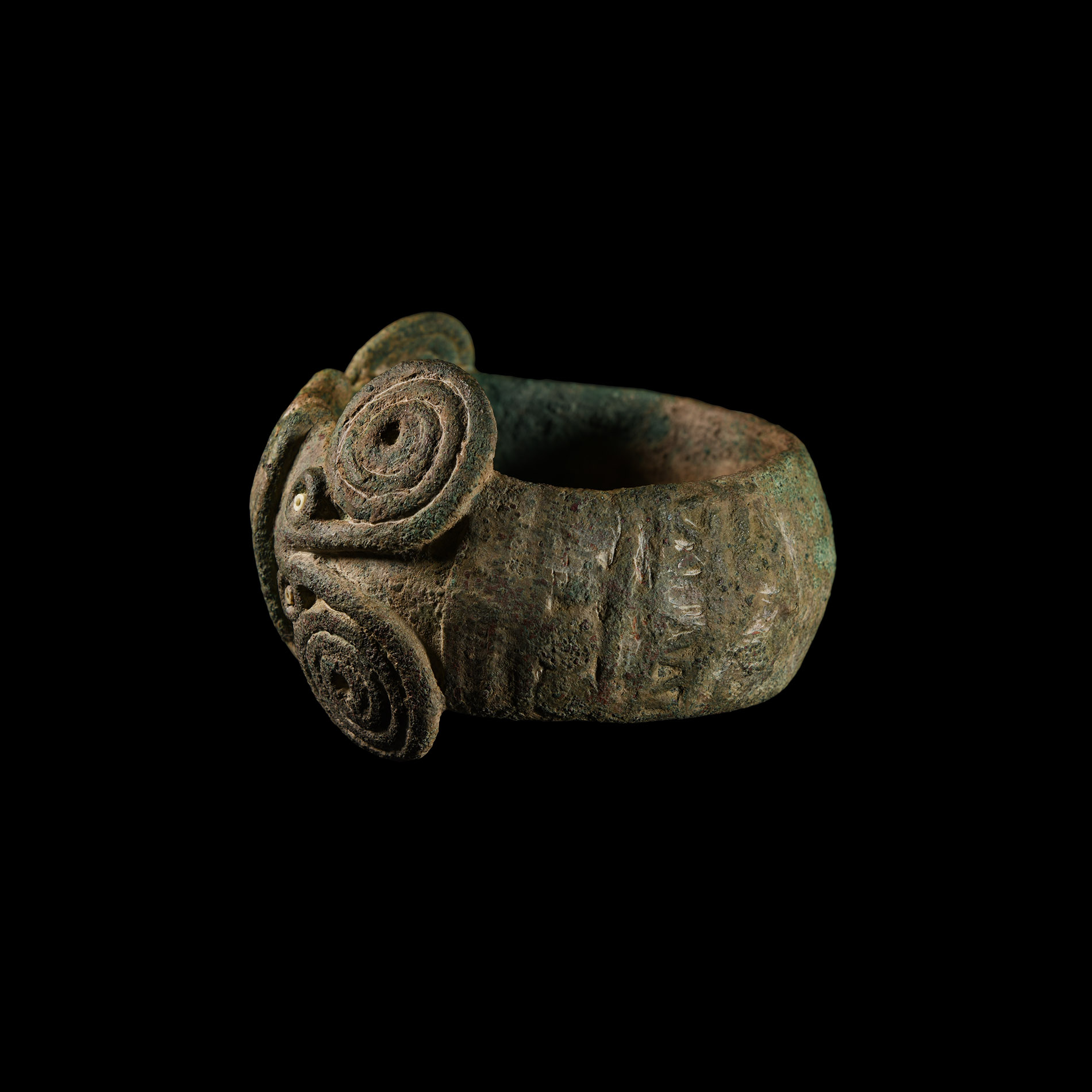 Bactrian Armband with Animal Terminals