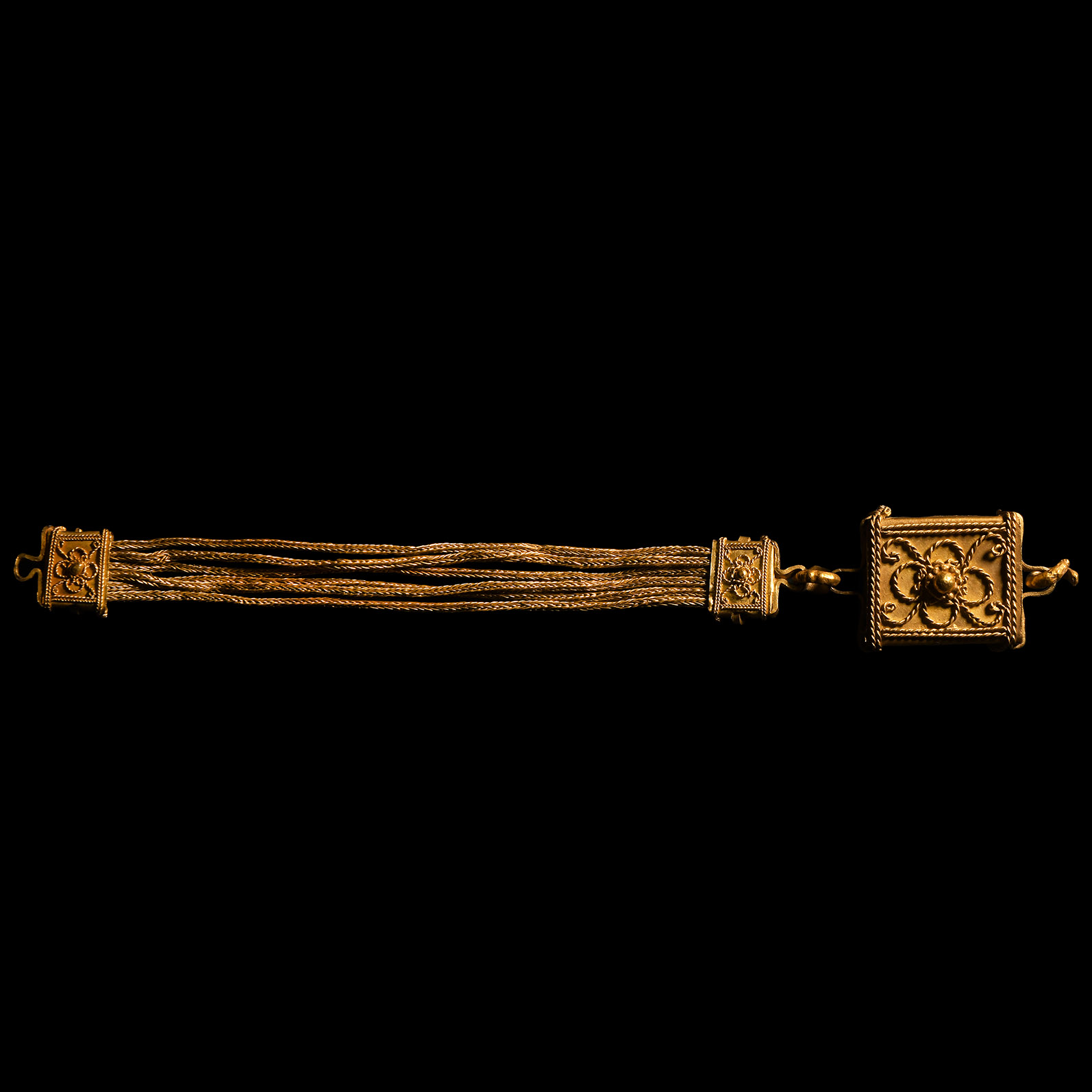 Javanese Gold Child's Decorated Bracelet