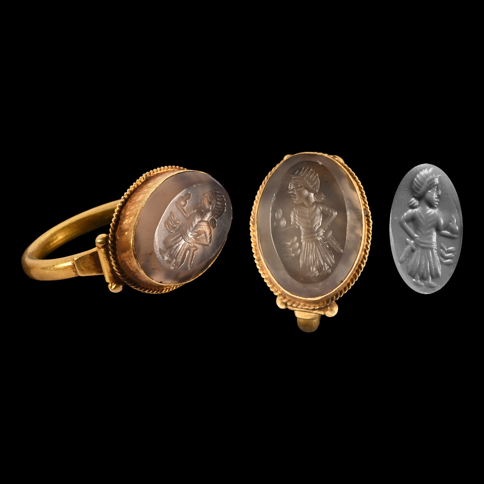 Roman Style Gold Ring with Portrait Gemstone