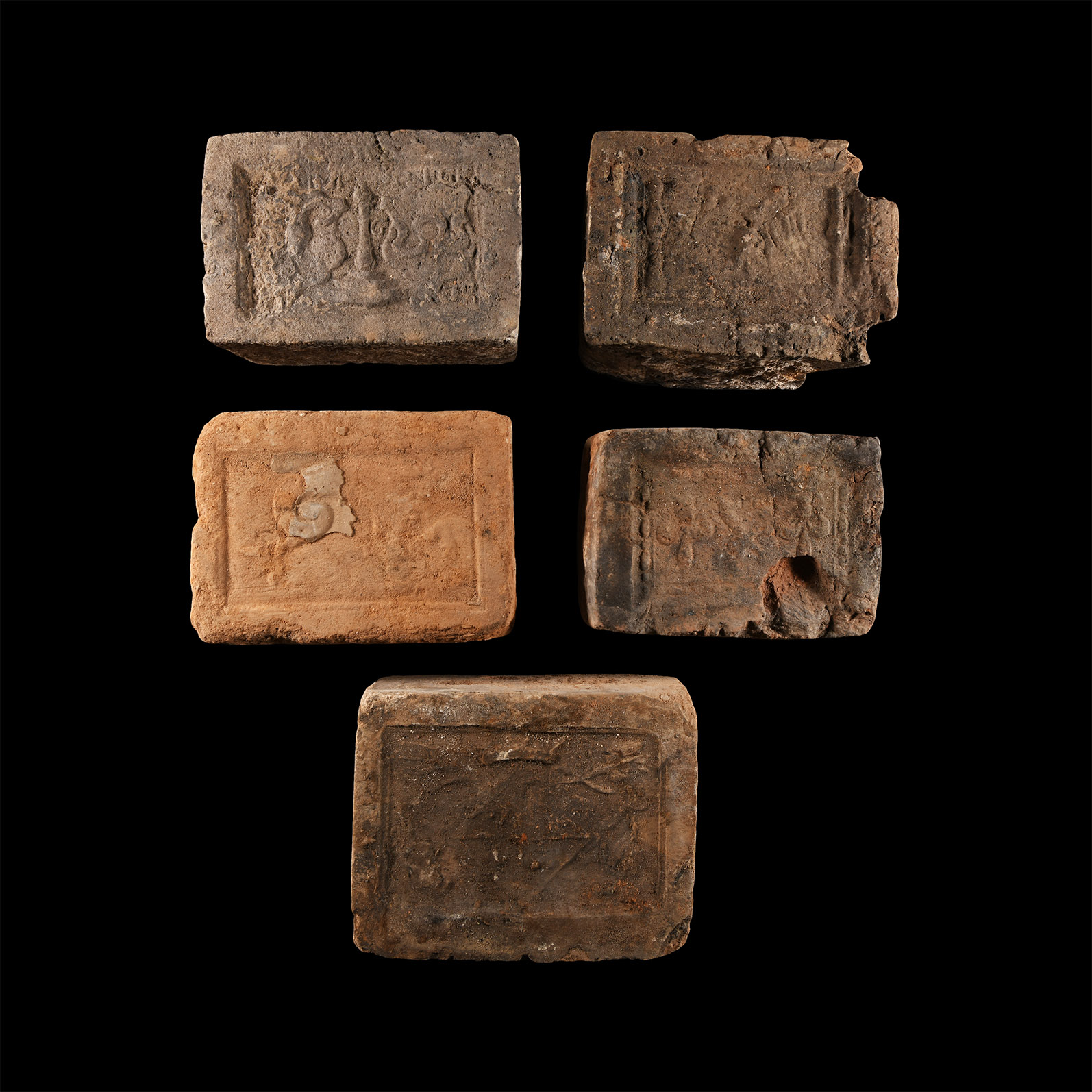 Elizabethan Period Ceramic Fire Brick Group