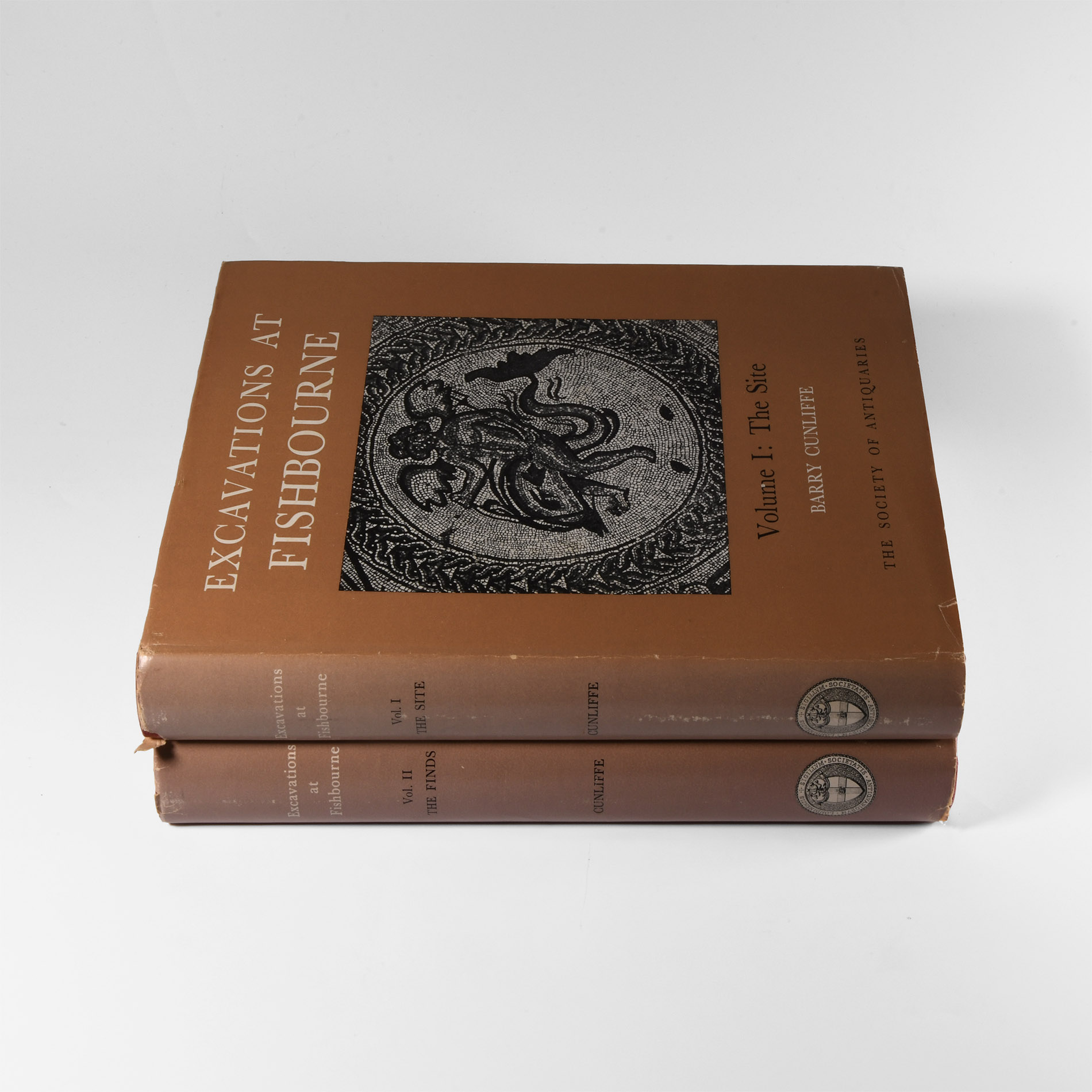 Archaeological Books - Cunliffe - Excavations at Fishbourne Set [2]