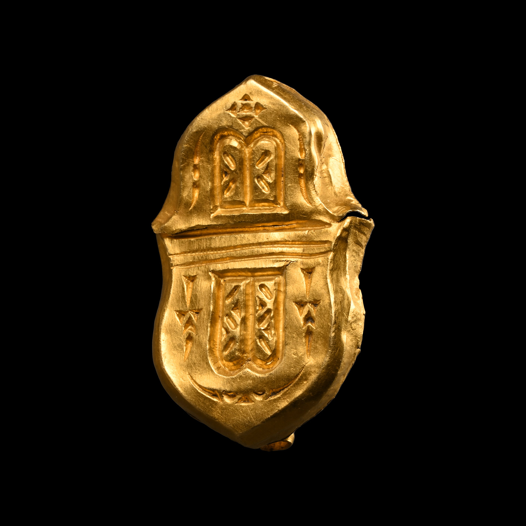 Byzantine Gold Repousse Belt Mount