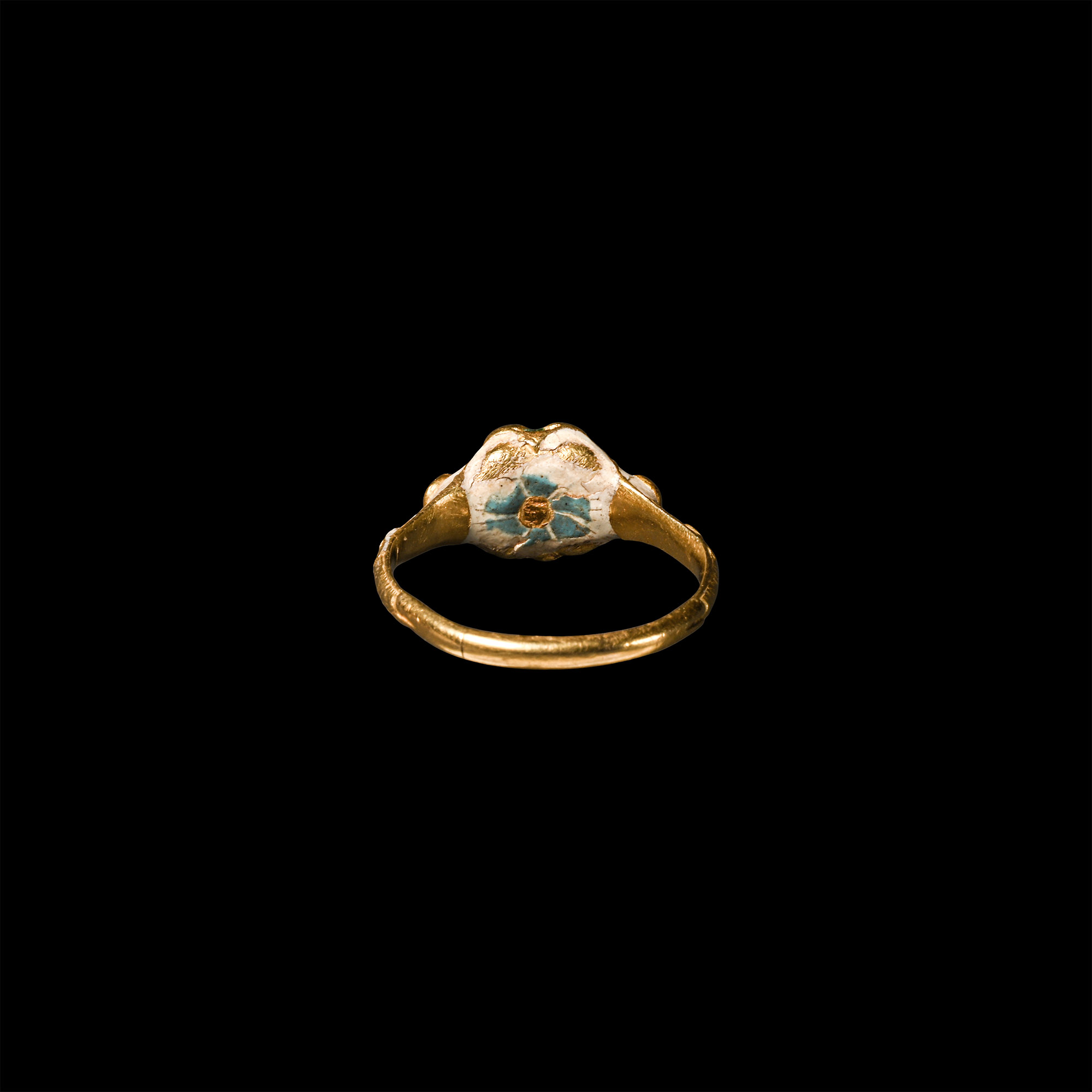 Renaissance Enamelled Gold Ring with Rubies