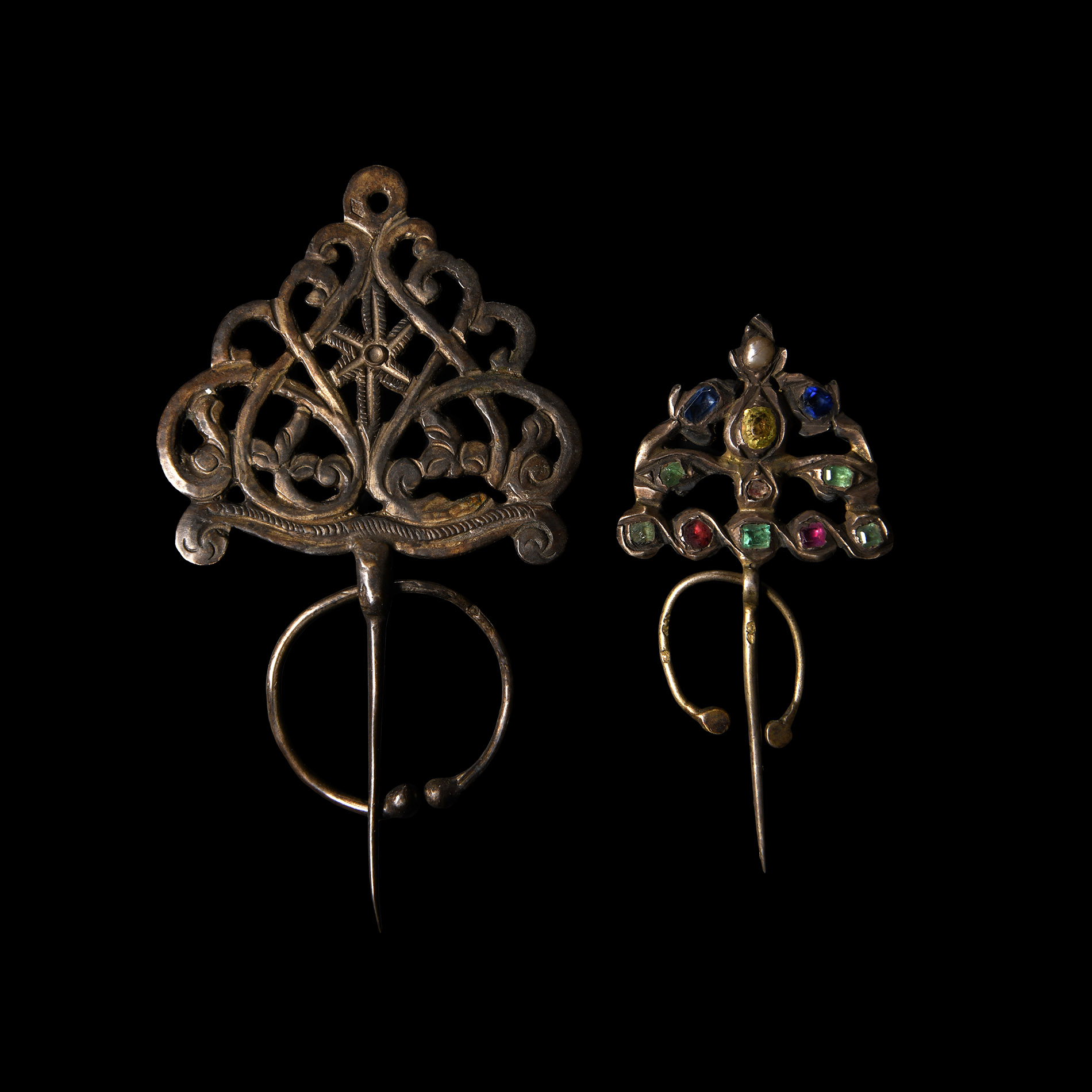 Post Medieval Silver Penannular Brooch Group
