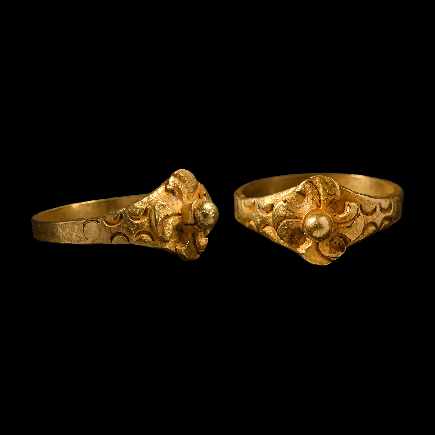 Medieval Gold Quatrefoil Ring