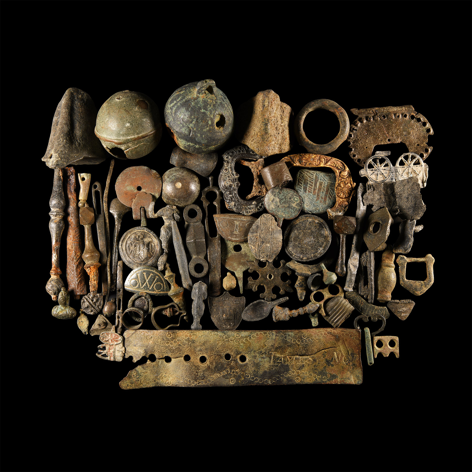Medieval and Later 'Thames' Artefact Group