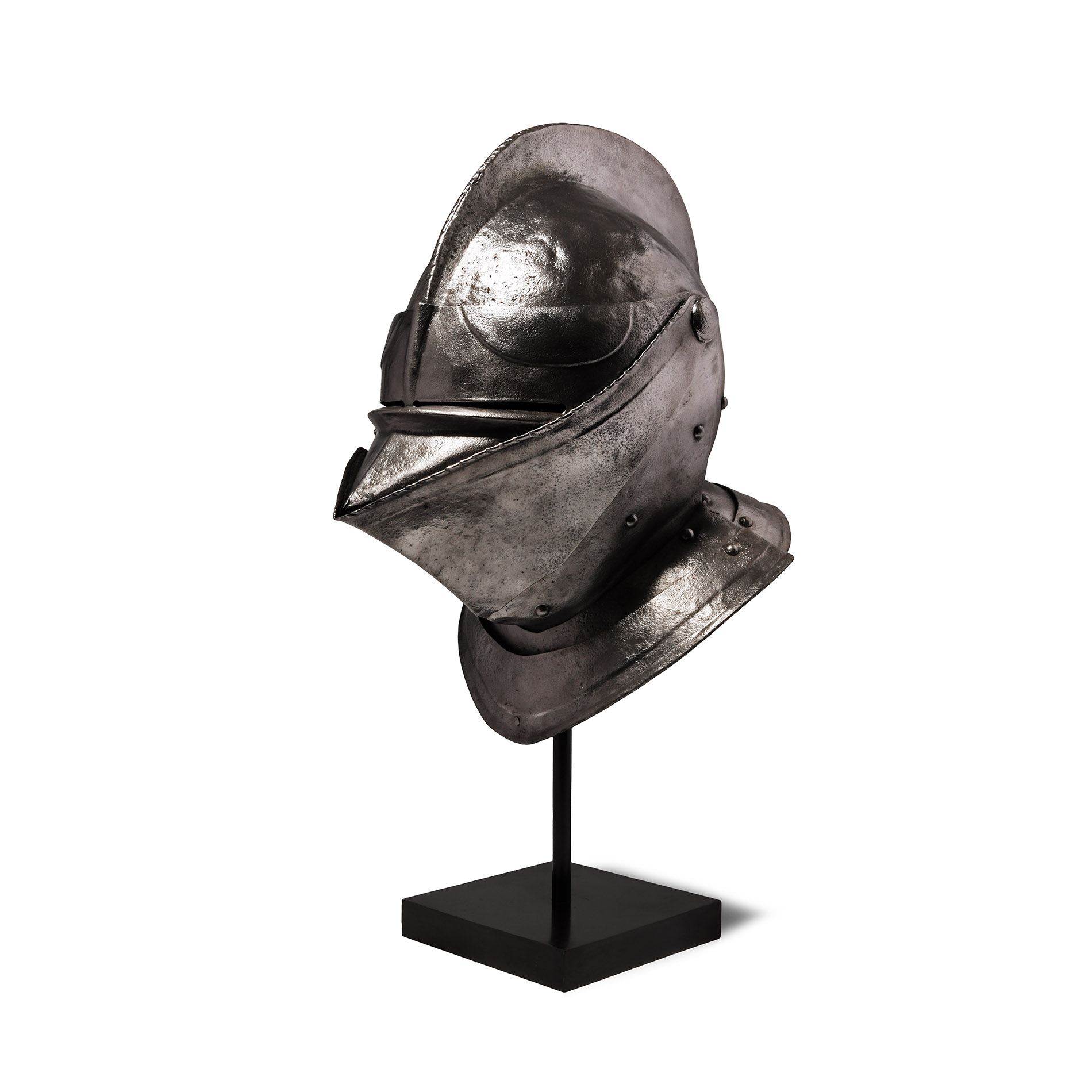German Closed Iron Helm