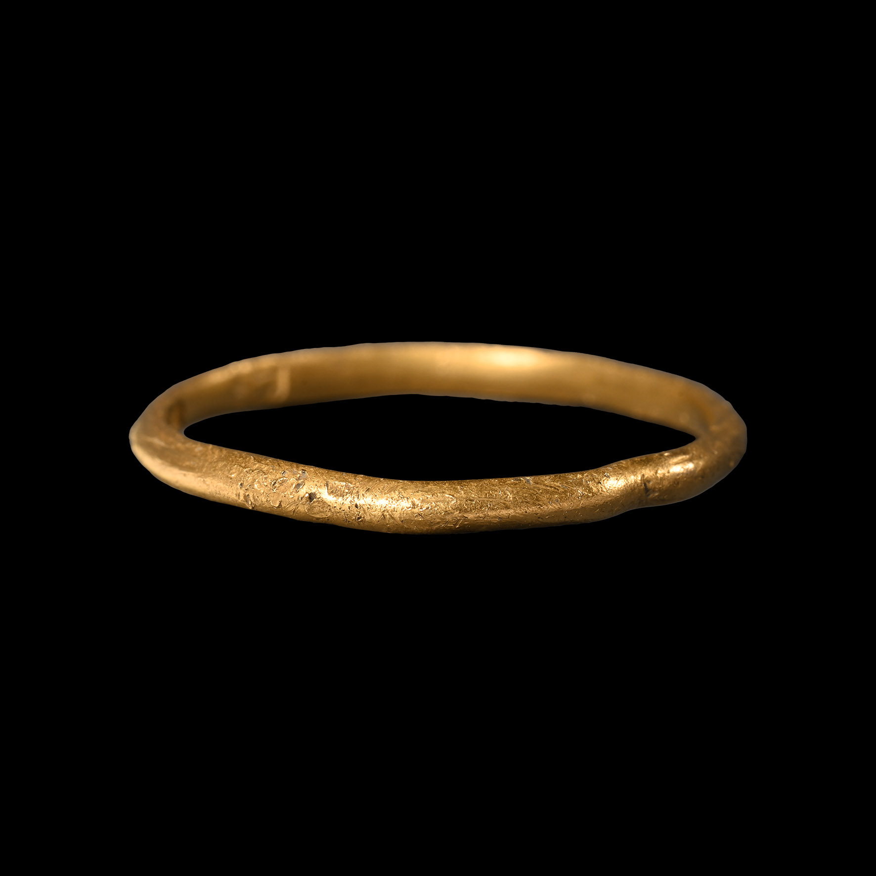 Post Medieval Gold Betrothal Ring