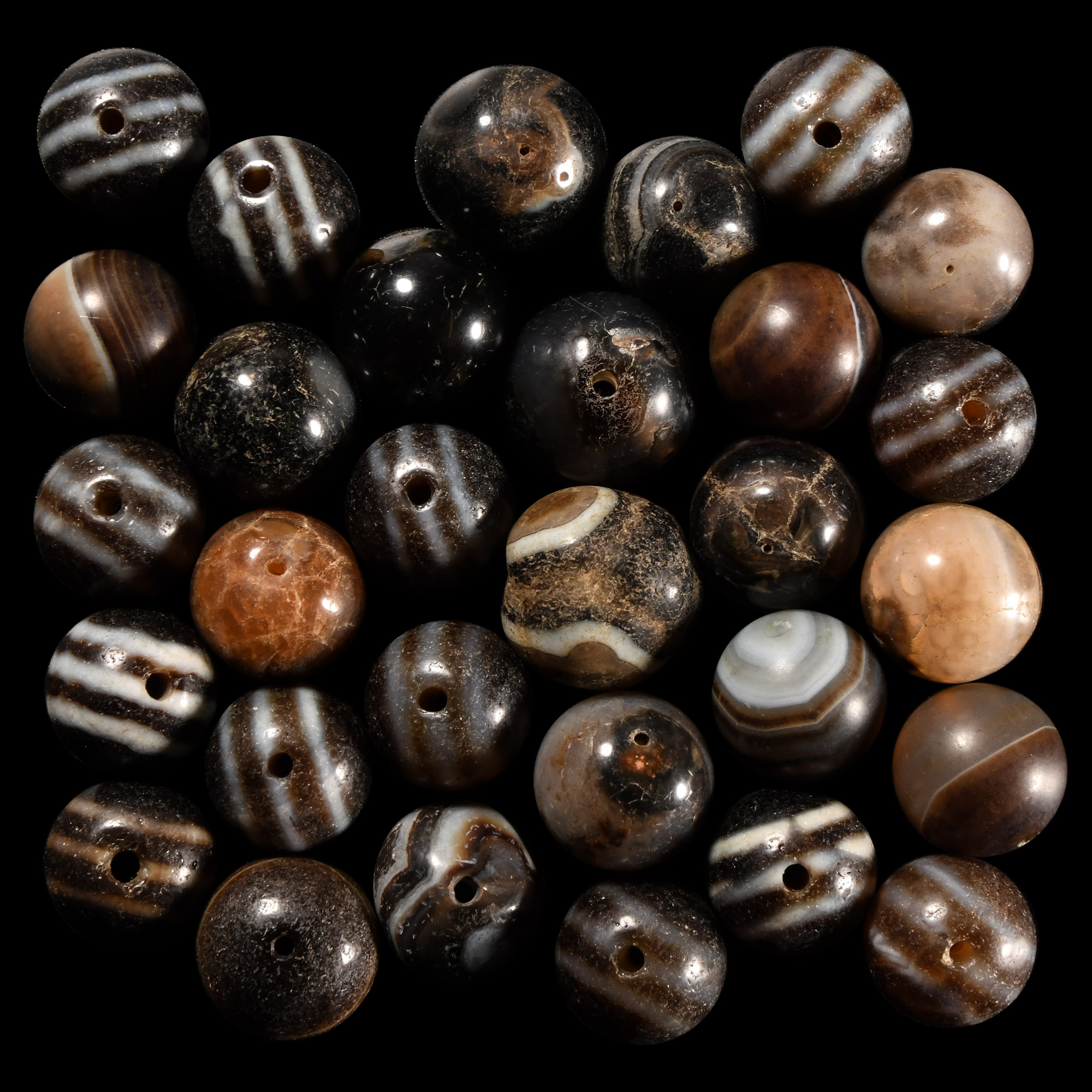 Agate and Other Necklace Bead Group