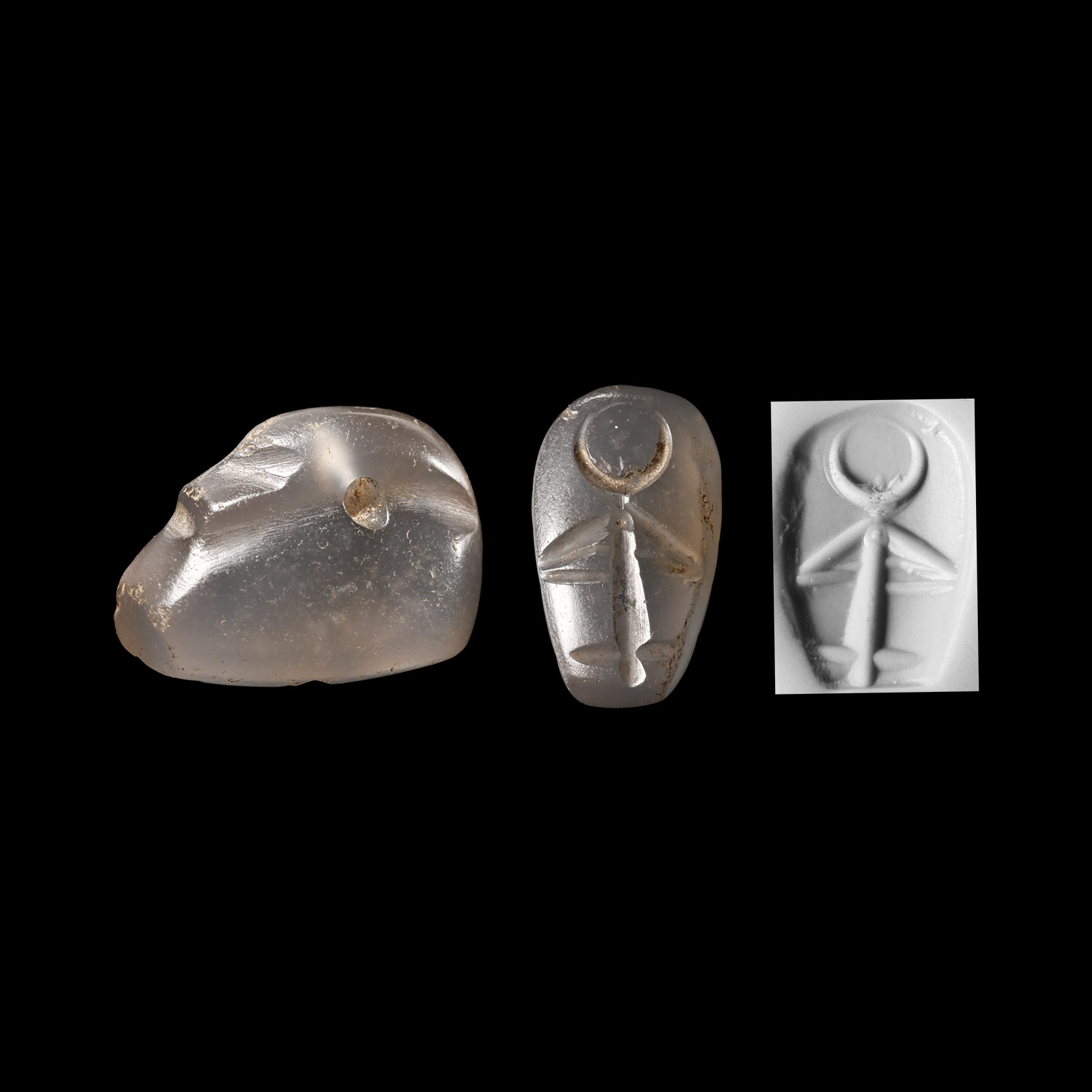 Neo-Babylonian Chalcedony Duck Weight with Engraved Figure