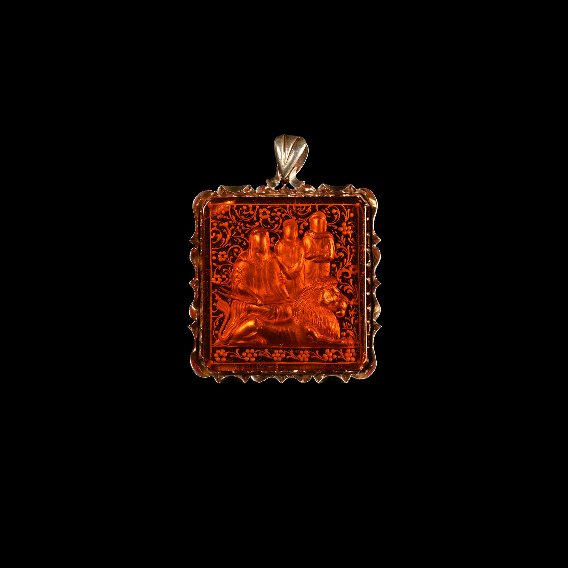 Glass in Silver-Coloured Metal Pendant