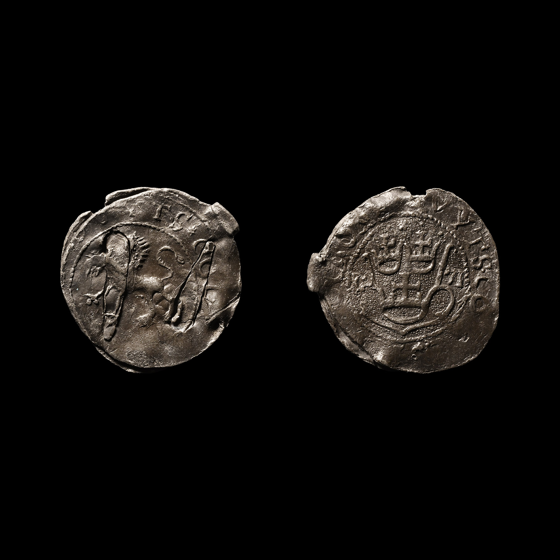 Large Medieval 'Thames' Pewter Double Tax Seal with Lion and Three Crowns