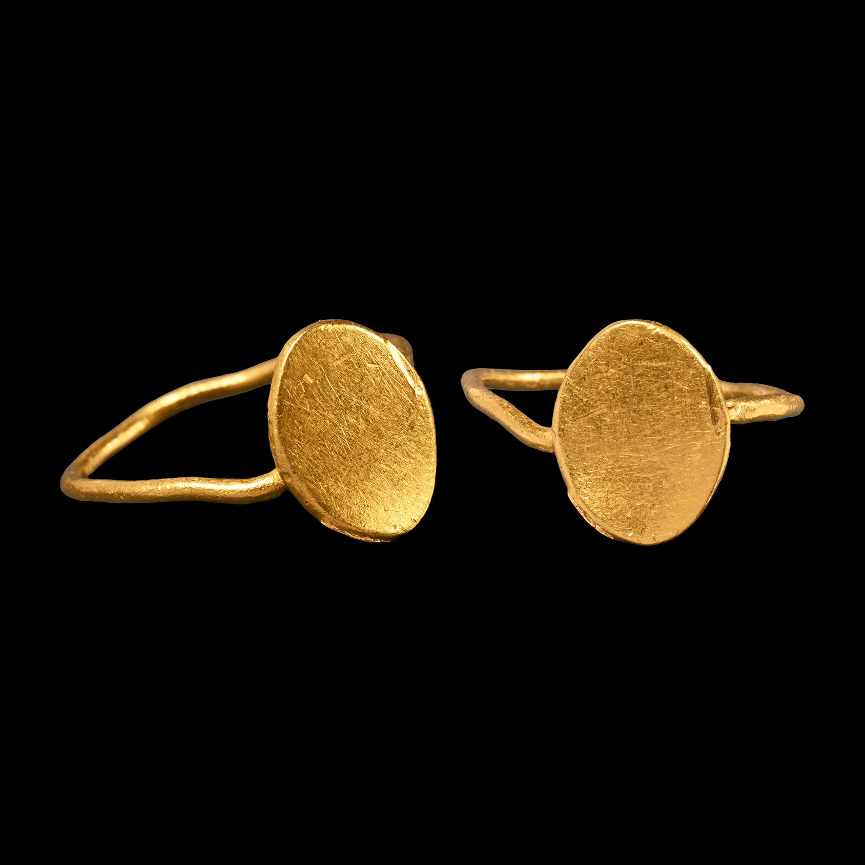 Roman Gold Ring with Oval Bezel