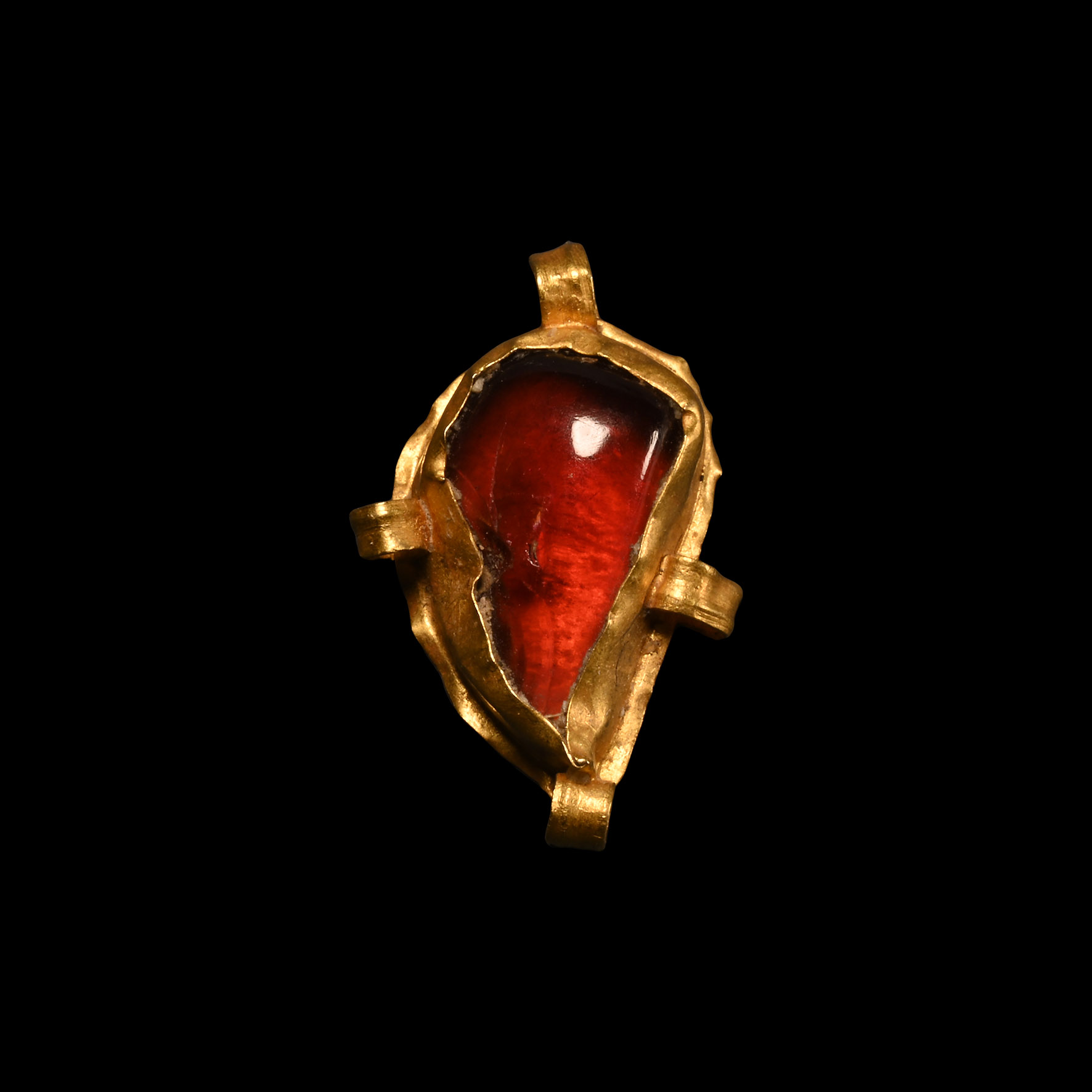 Medieval Gold and Garnet Teardrop Pendant