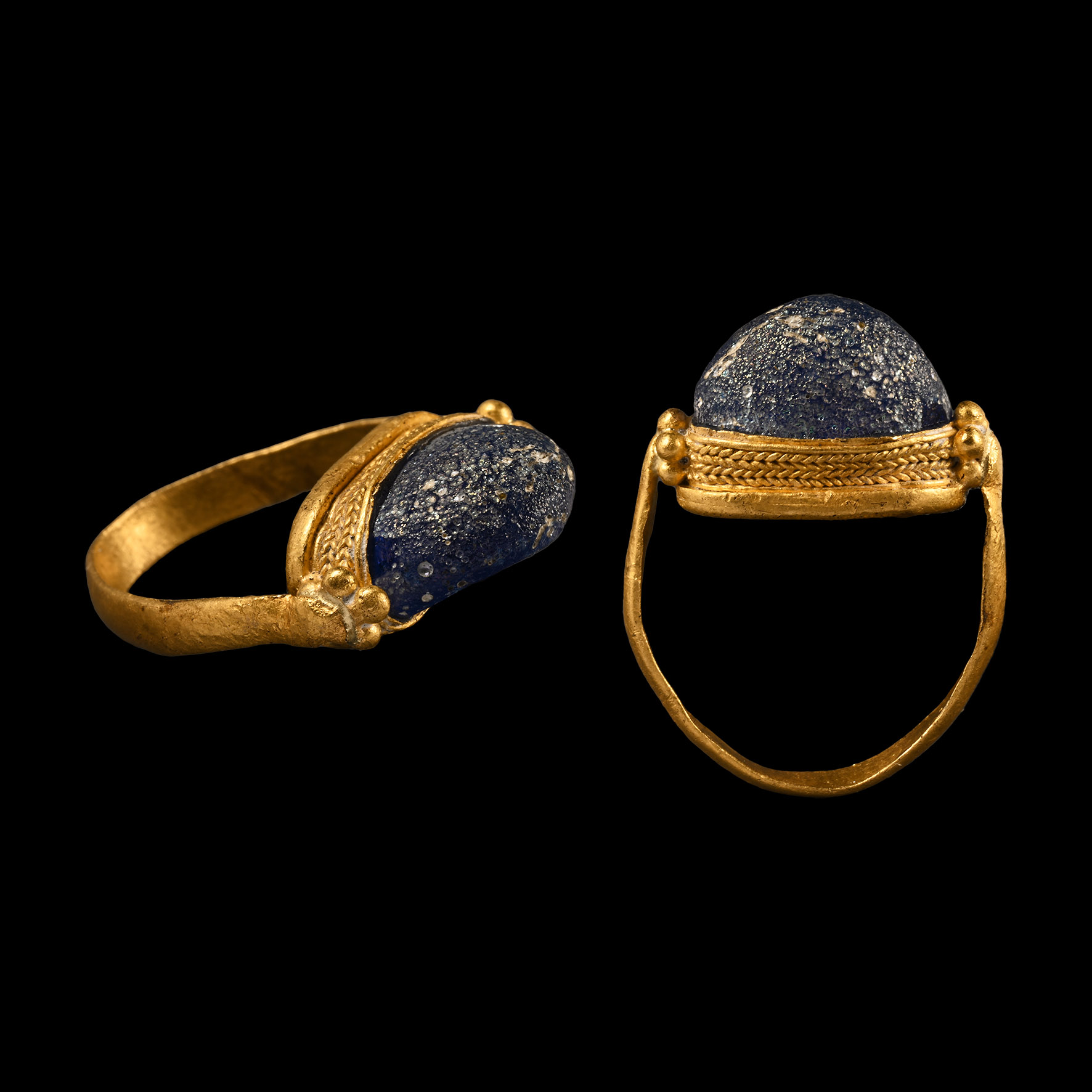 Romano-Parthian Gold and Glass Ring