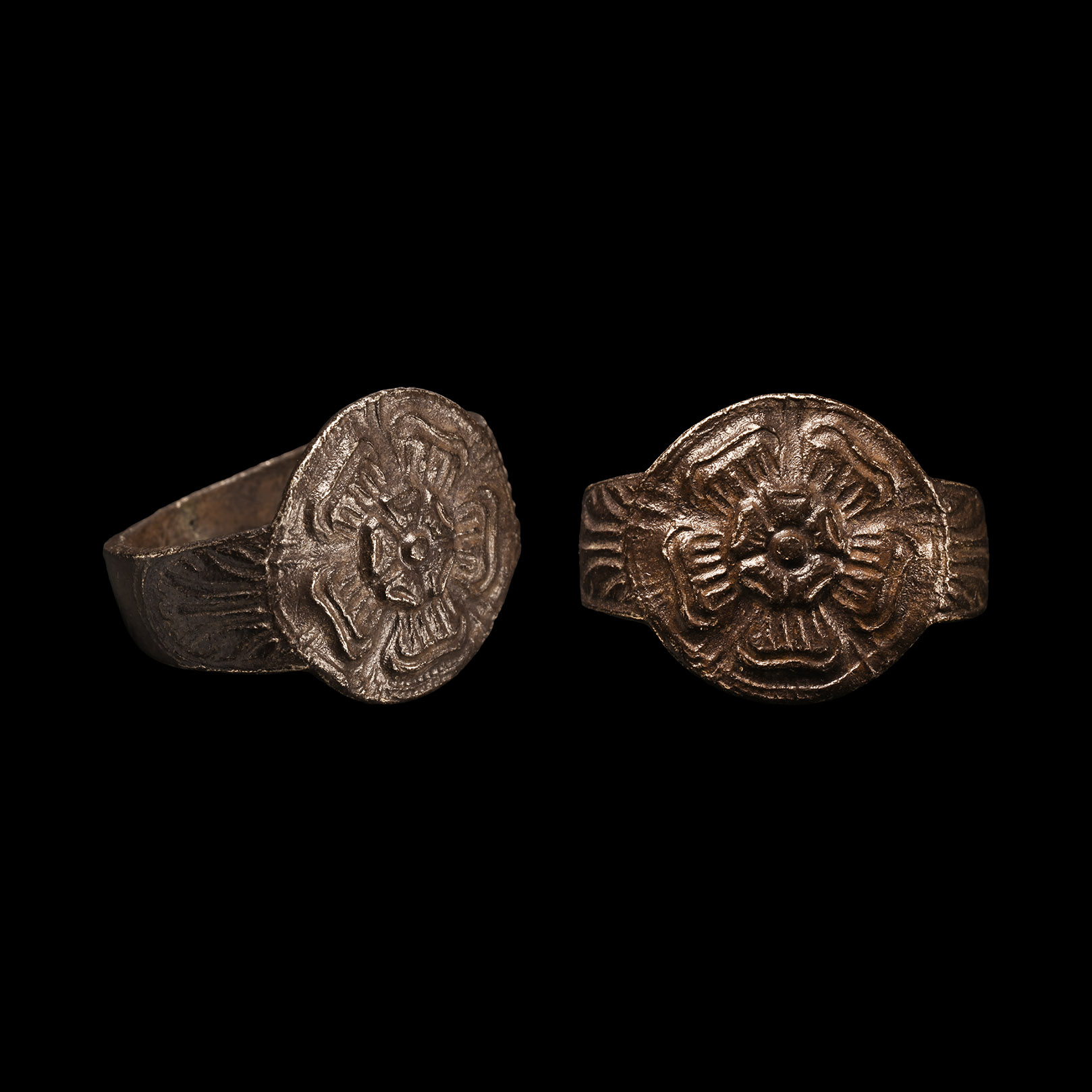 Silver Tudor Rose Ring