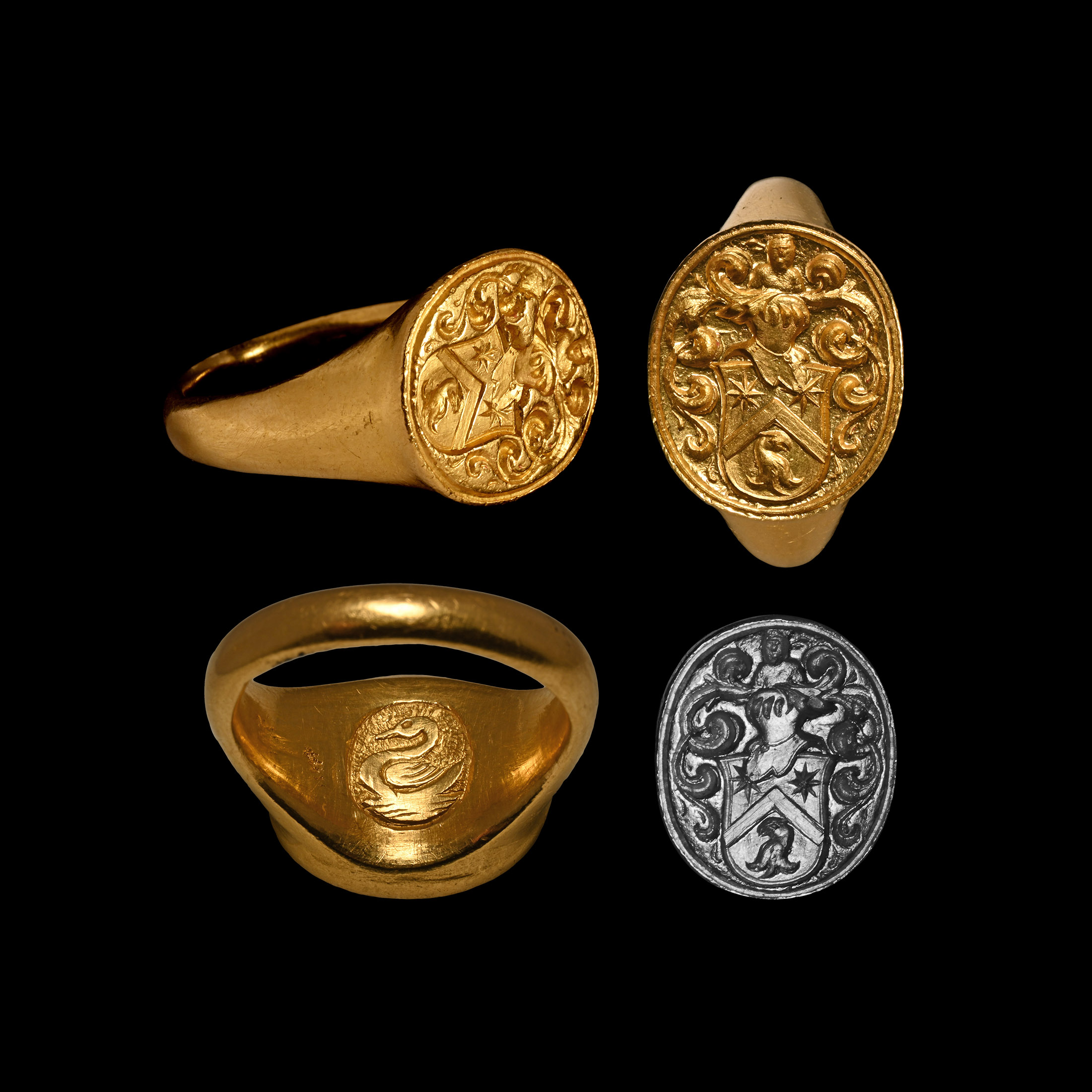 Elizabethan Gold Heraldic 'Swan Family' Signet Ring