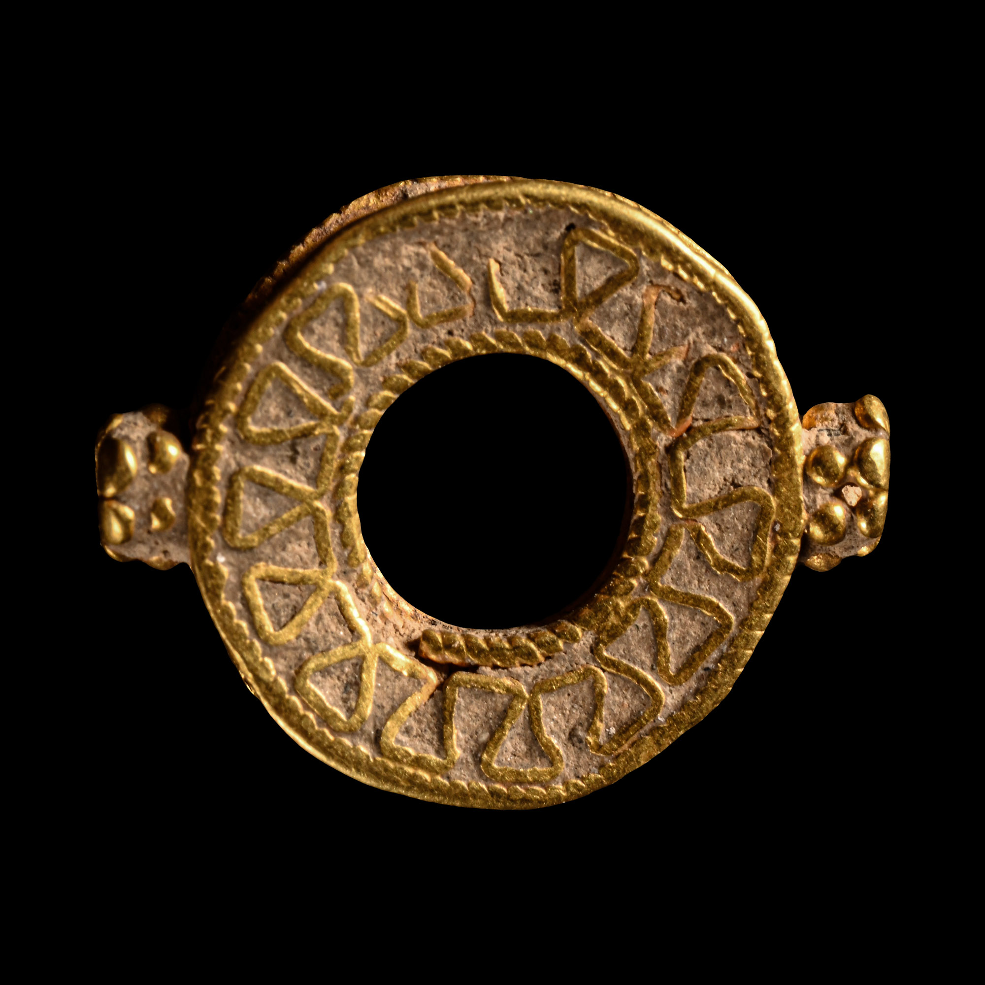 Medieval Decorated Gold Bead