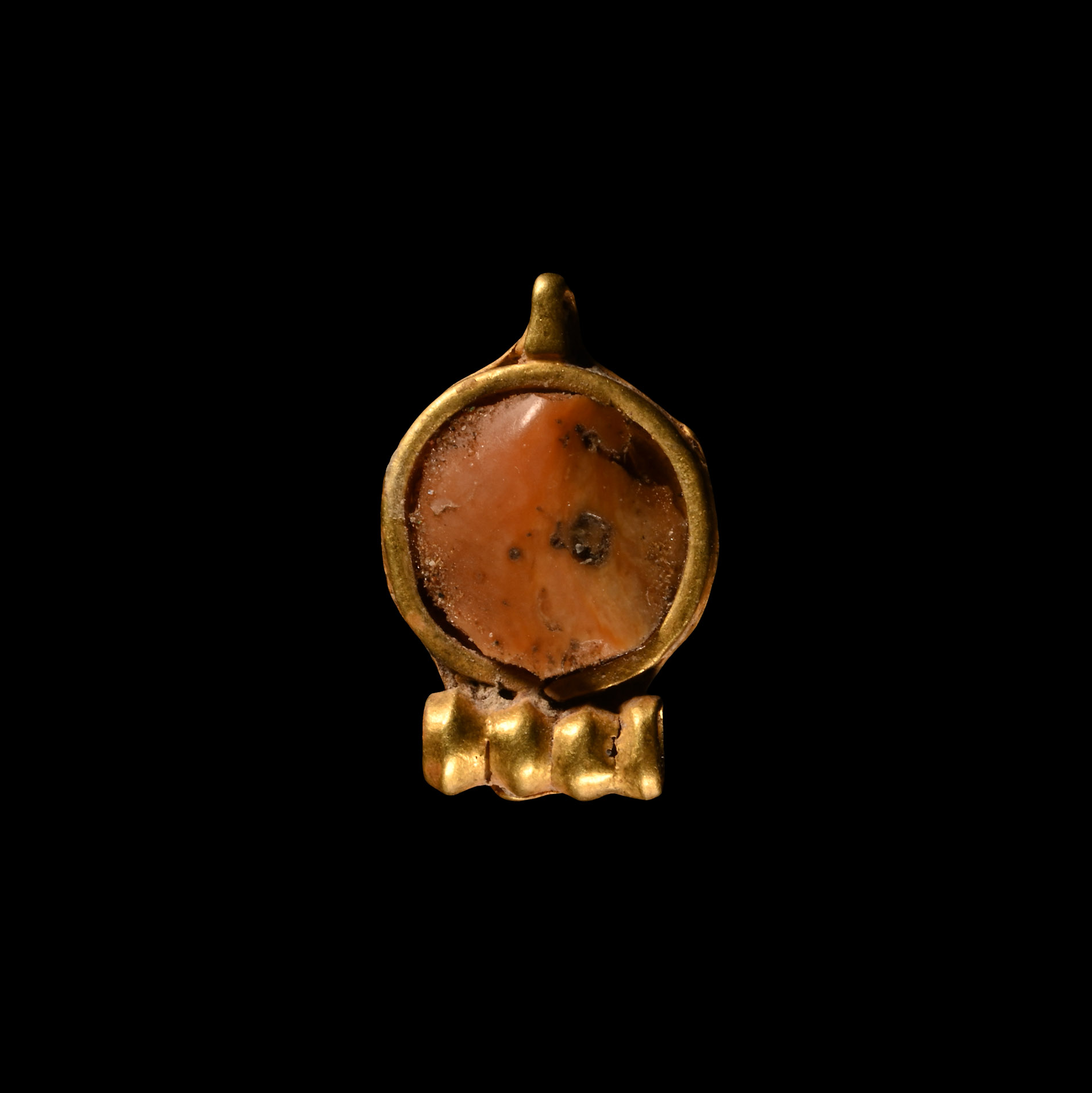 Roman Gold Pendant with Coral