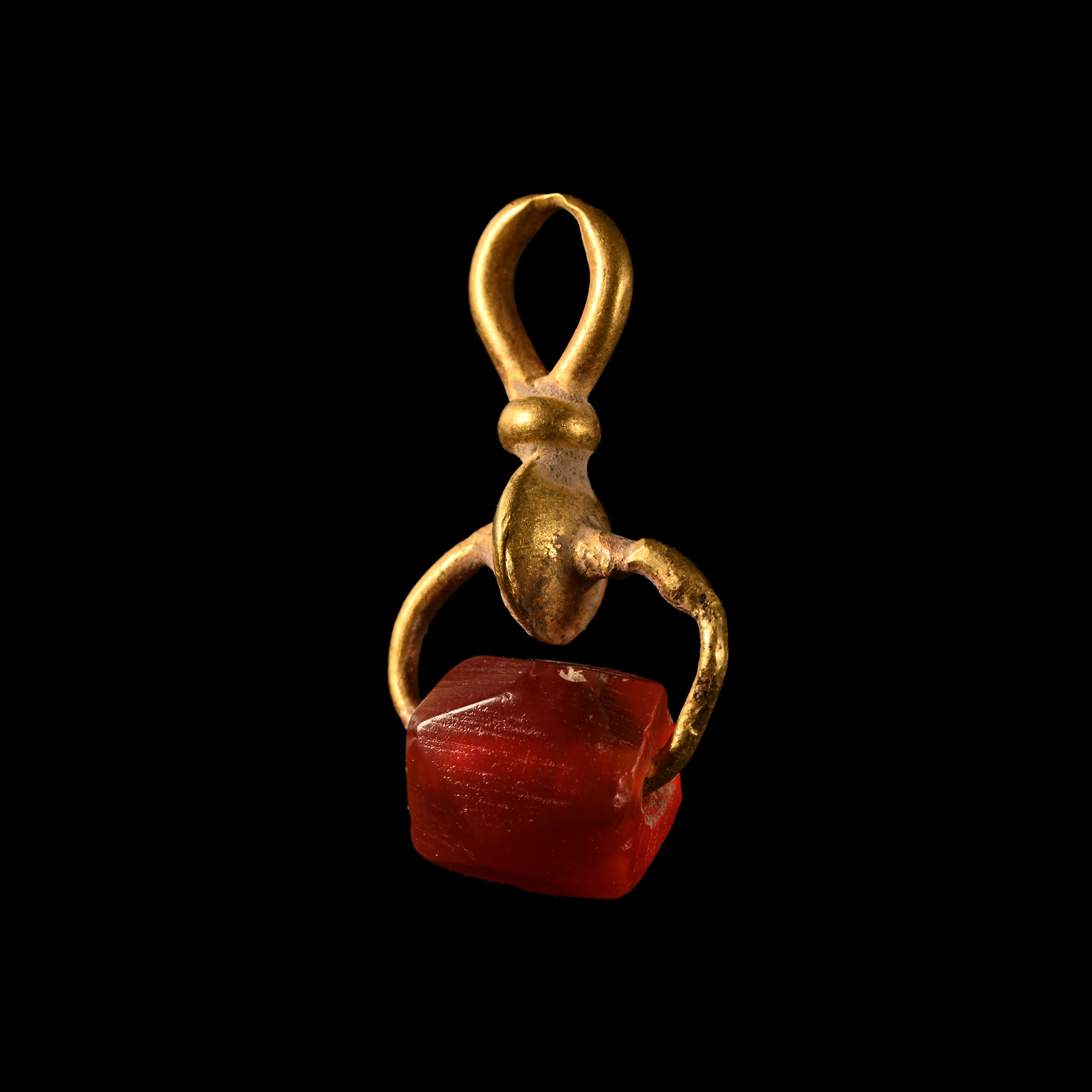 Roman Gold Pendant with Bead