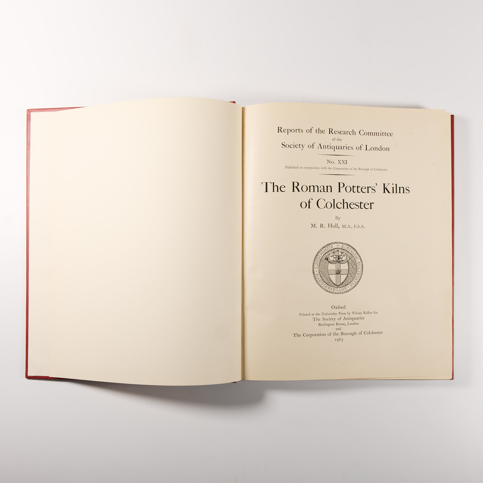 Archaeological Books - Hull - The Roman Pottery Kilns of Colchester