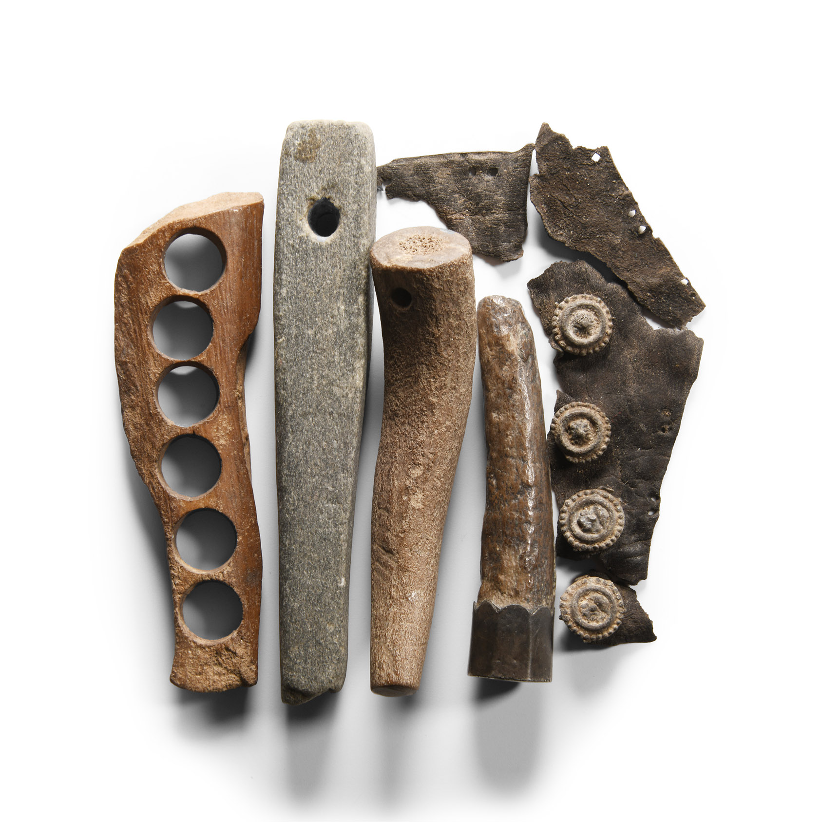 Tudor Period 'Thames' Mixed Artefact Group