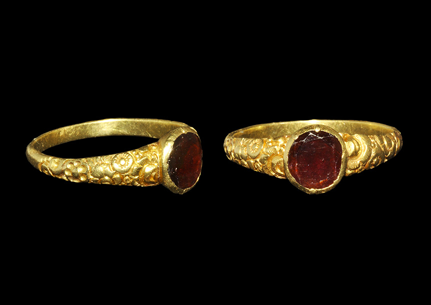 Post Medieval Gold Ring with Garnet