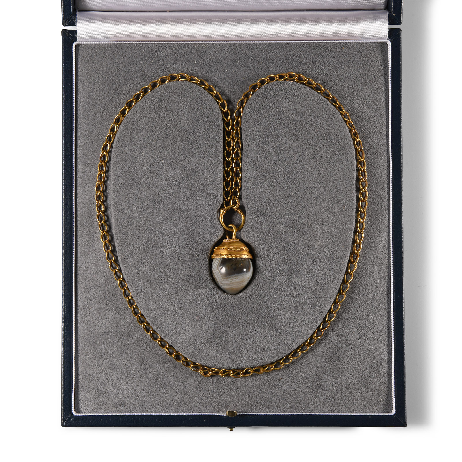 Gold Necklace with Agate Pendant