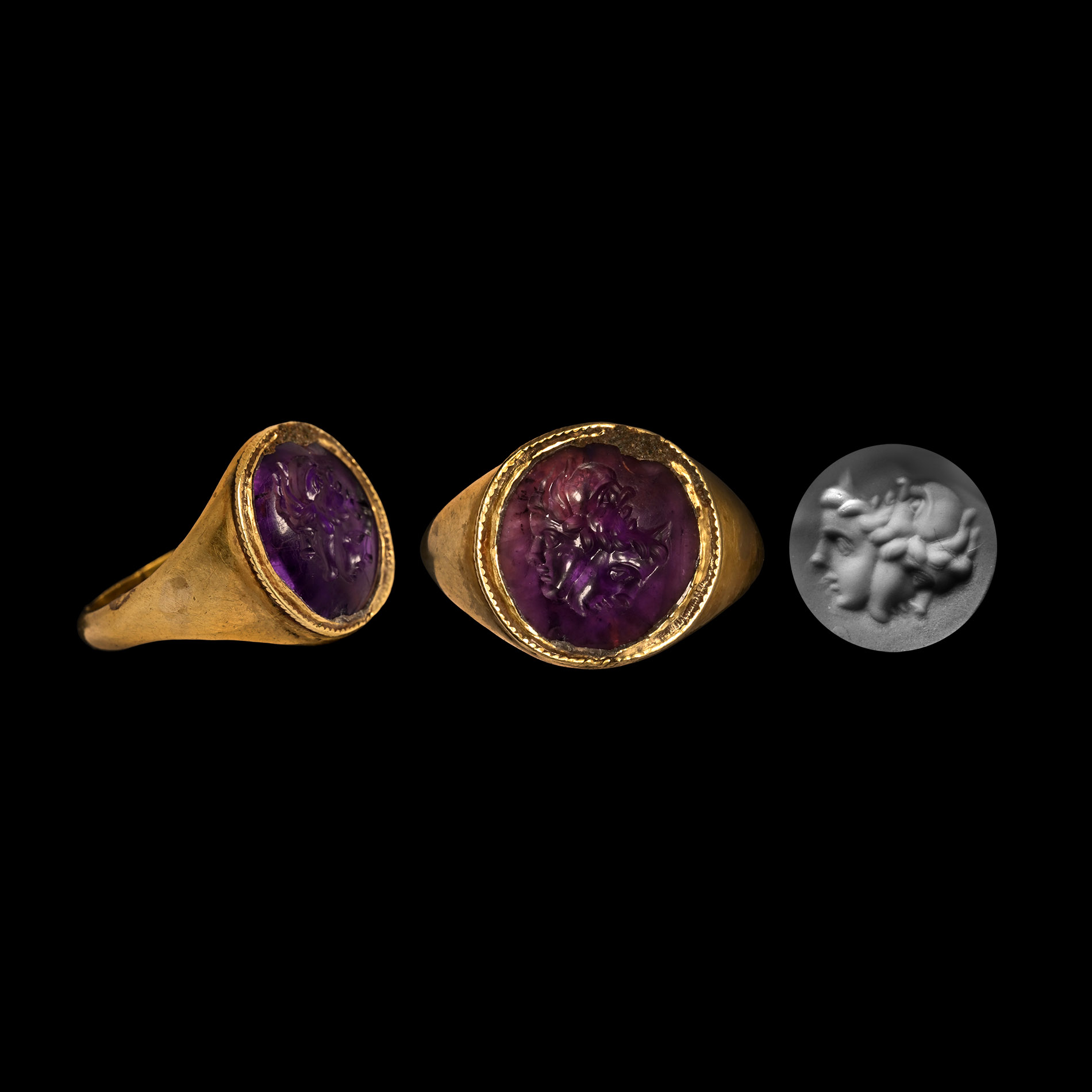 Roman Gold Ring with Gryllos Gemstone