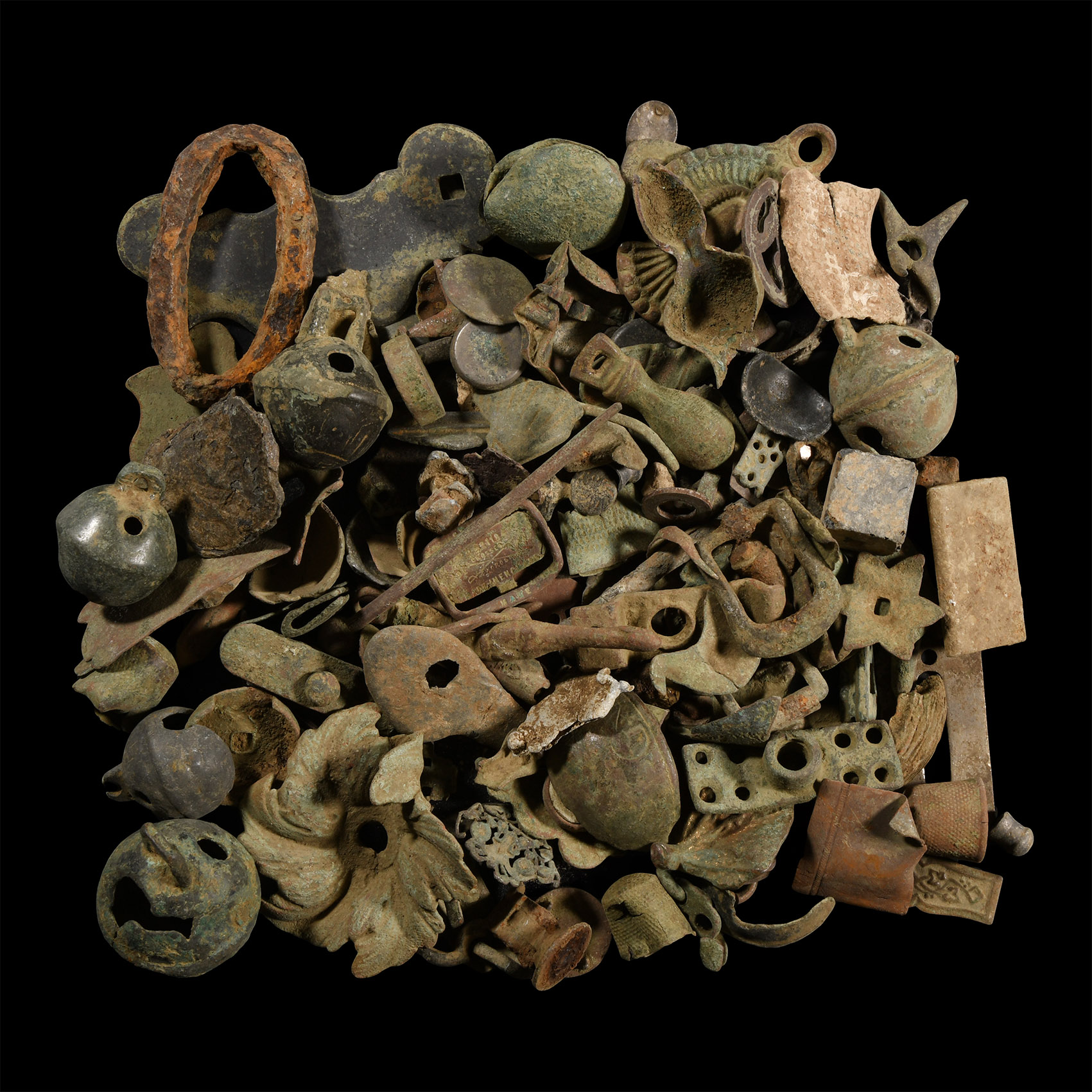 Medieval to Post Medieval Artefact Group