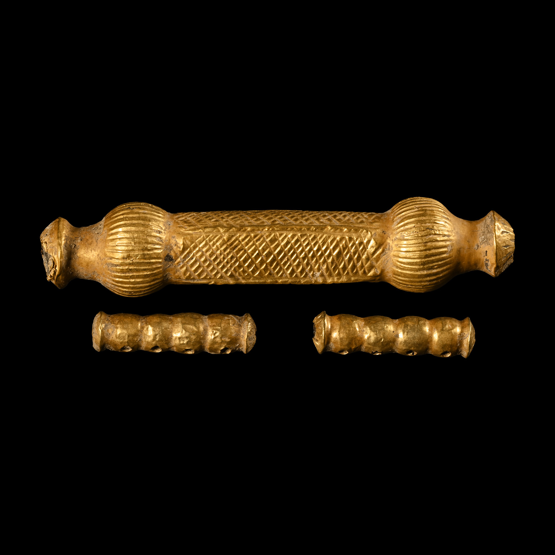 Gold Pendant Bead Group