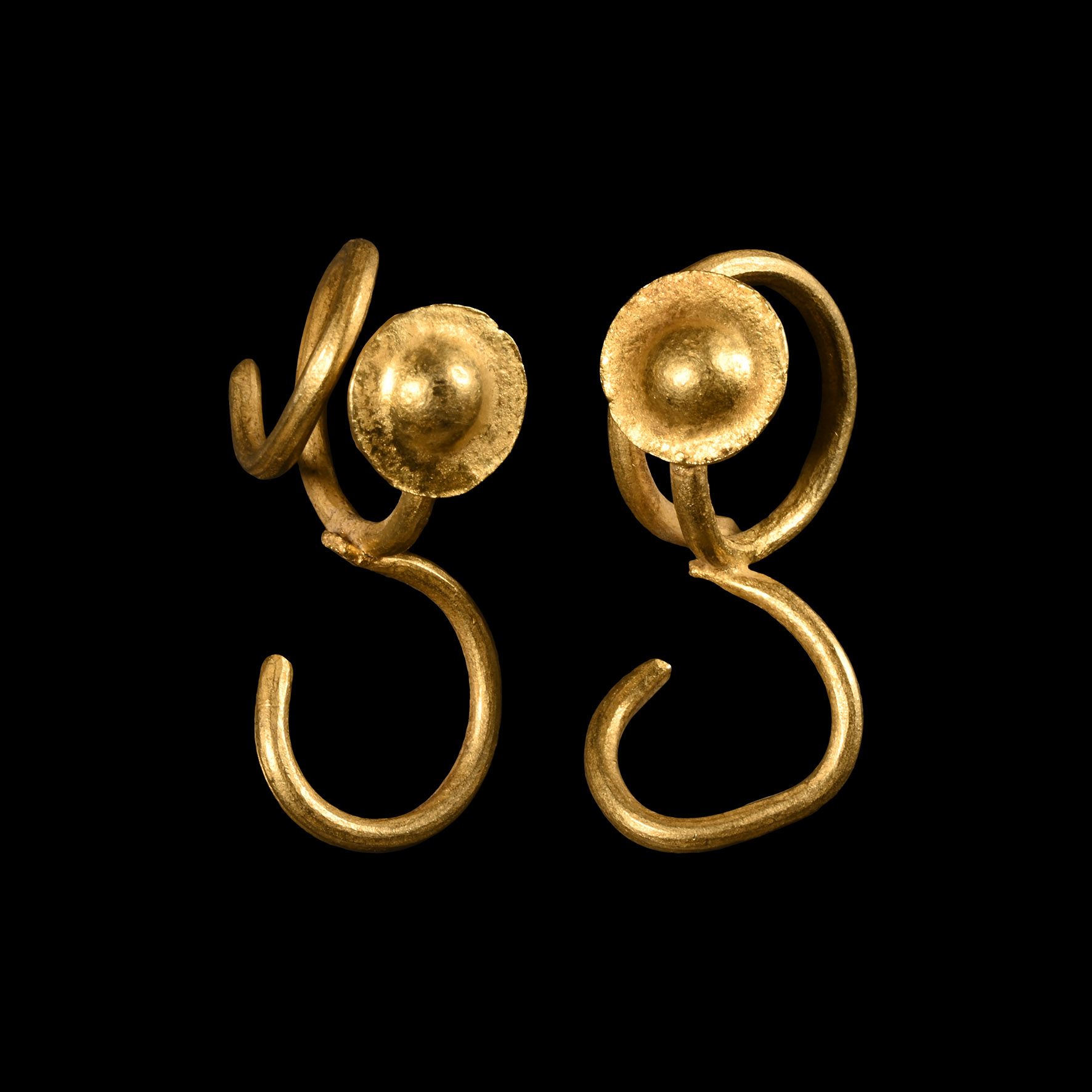 Bronze Age Gold Earrings with Bosses