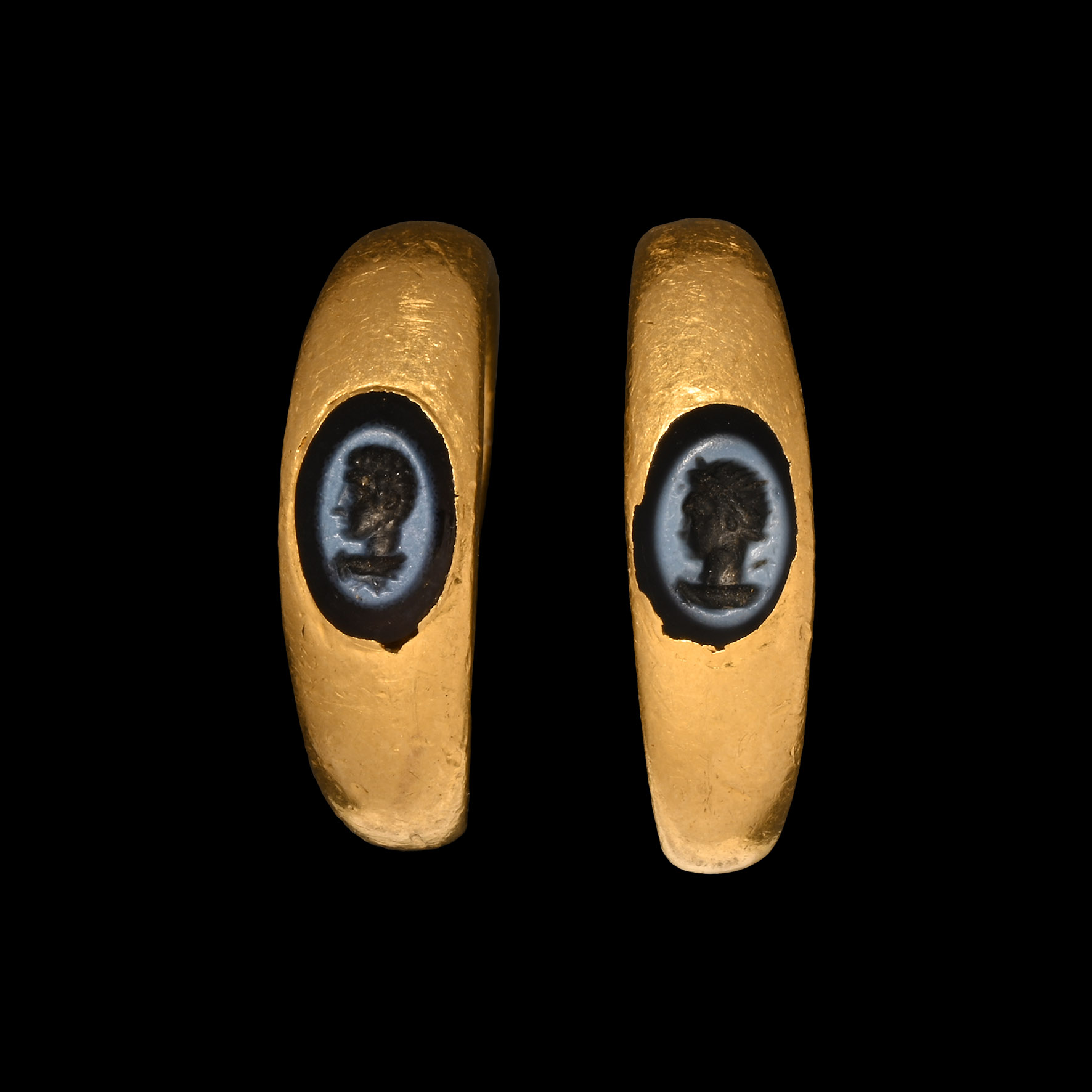 Roman Gold Rings for a Married Couple with Nicolo Bust Gemstones
