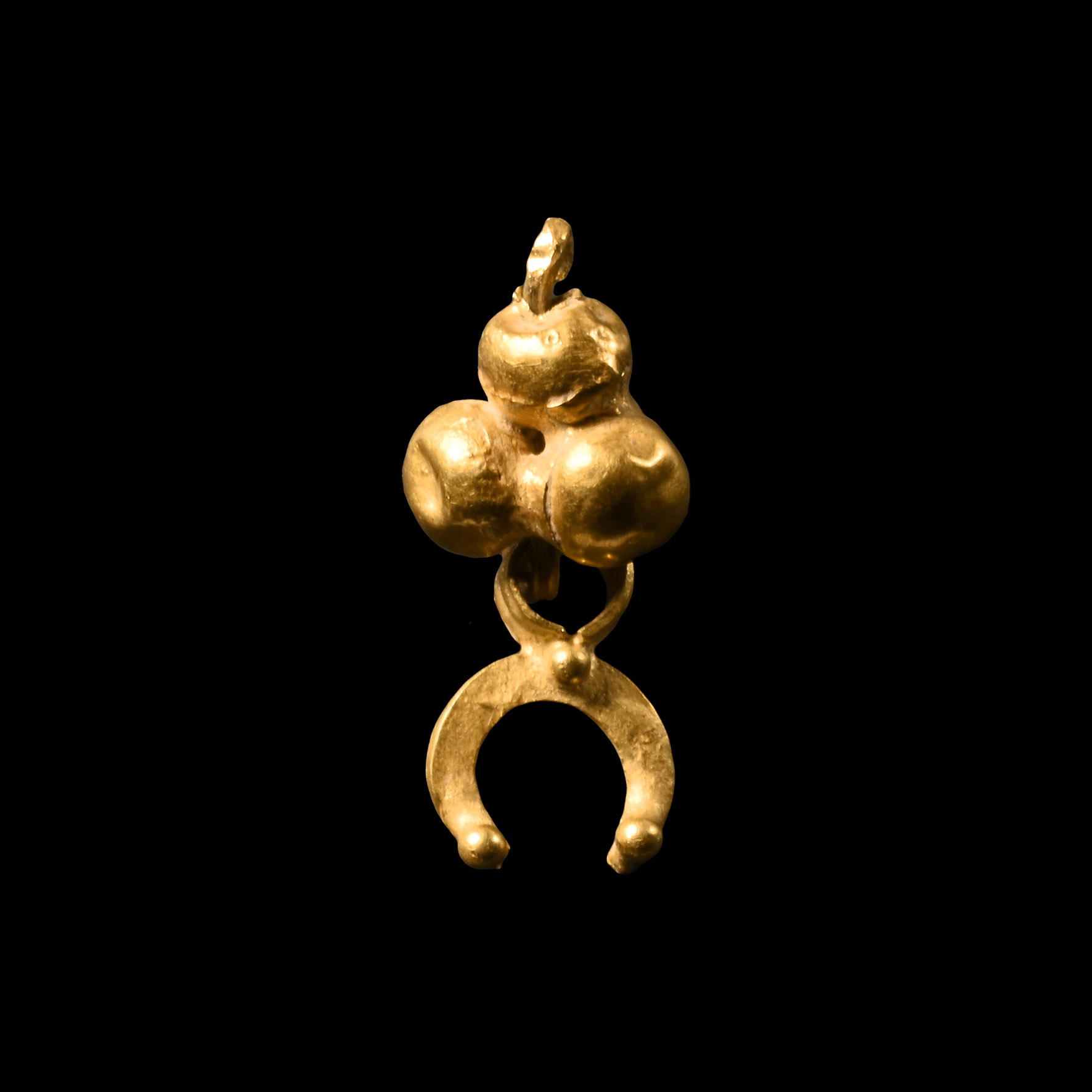 Roman Gold Pendant with Crescent Moon