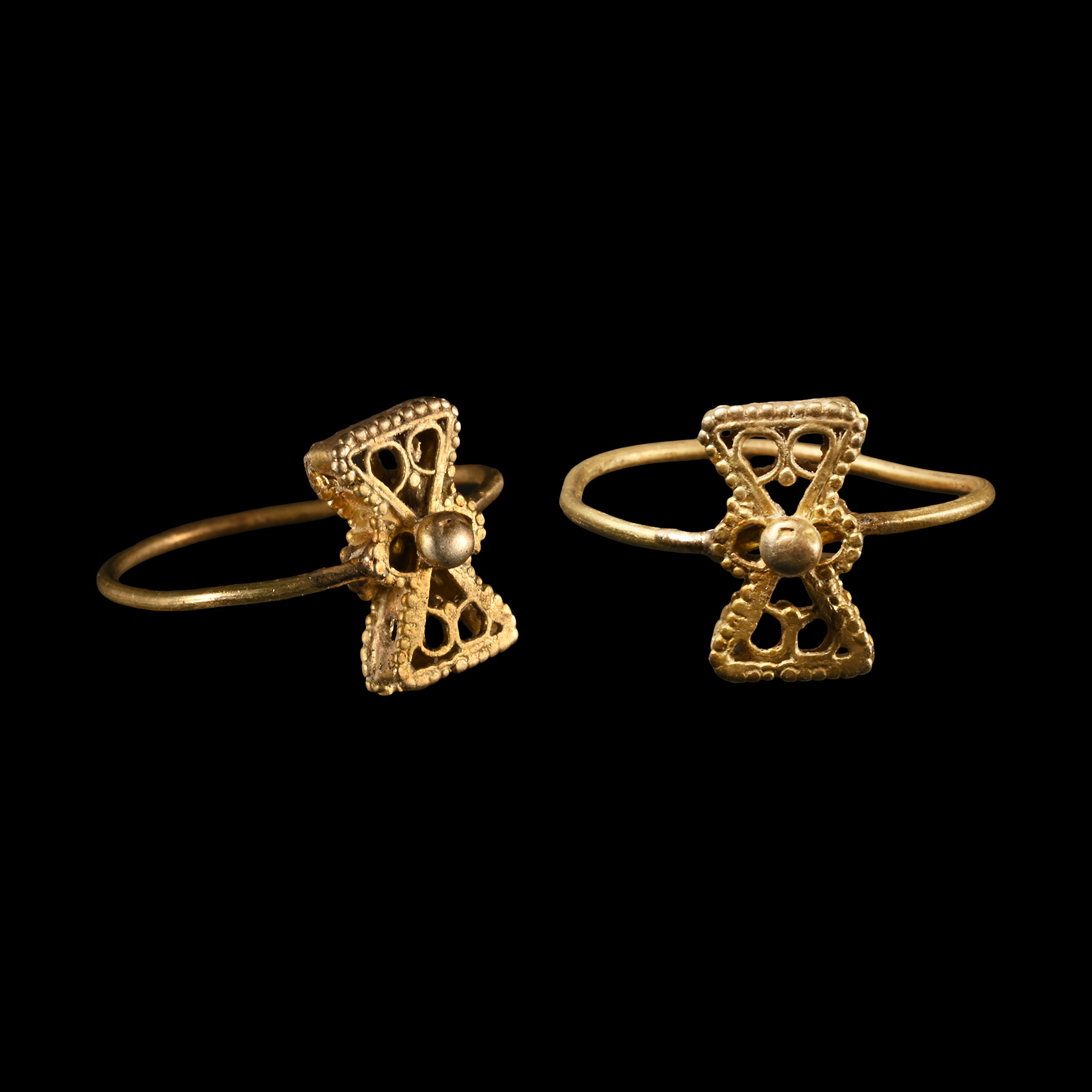 Western Asiatic Openwork Gold Ring